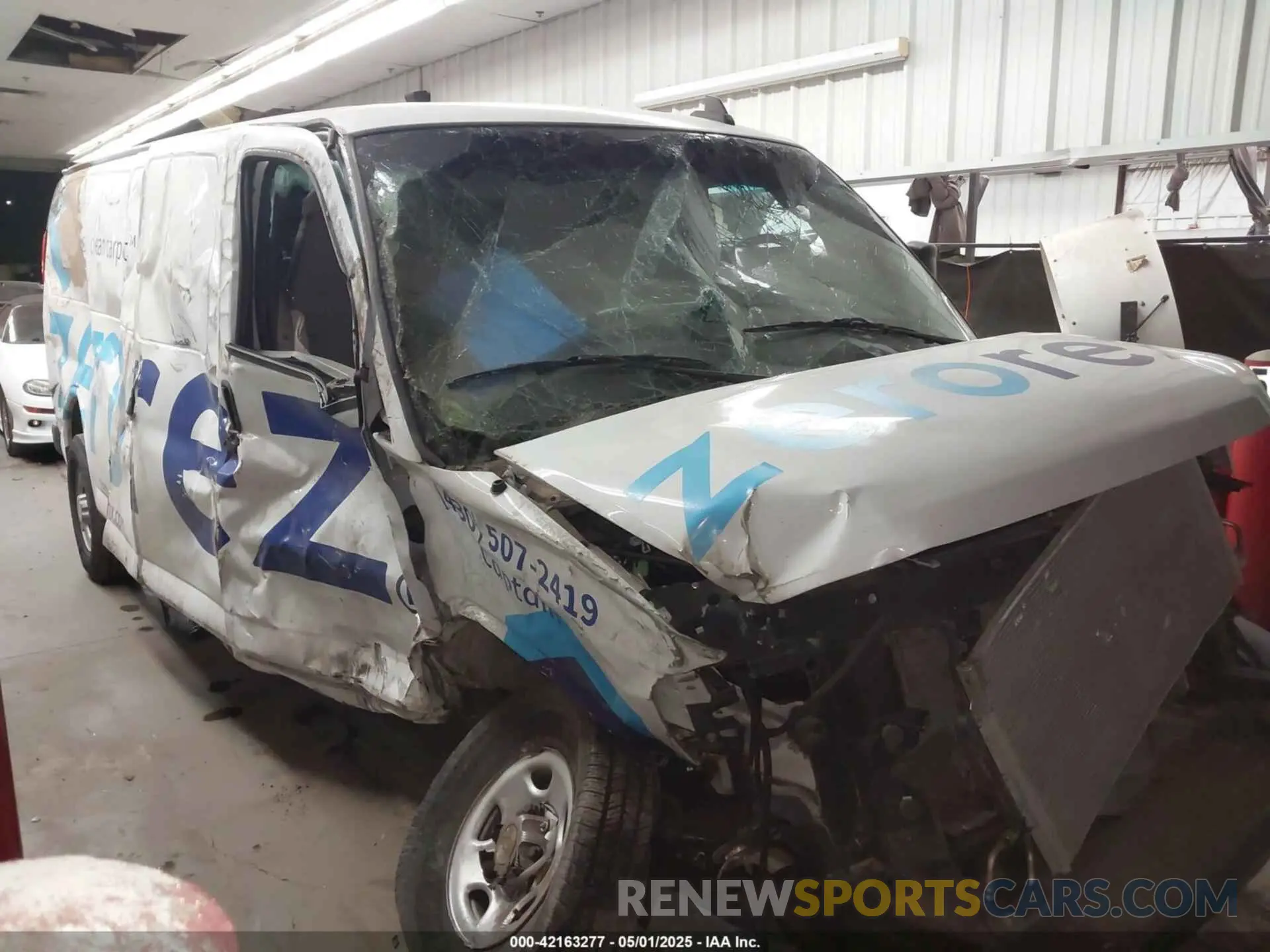 6 Photograph of a damaged car 1GCWGBF77M1144909 CHEVROLET EXPRESS CARGO 2021