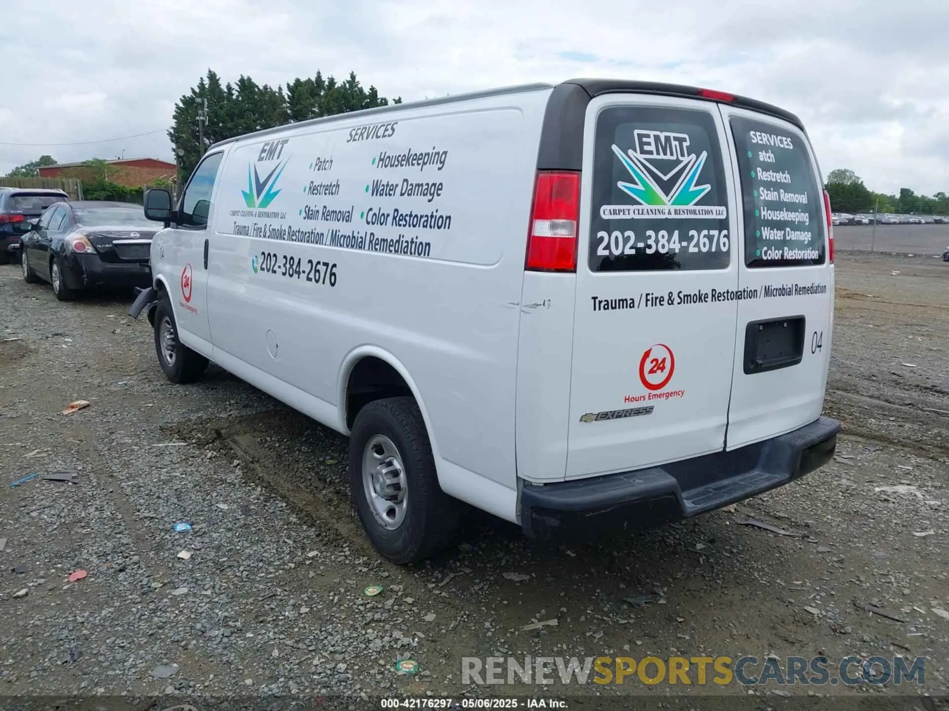 3 Фотография поврежденного автомобиля 1GCWGBFPXM1260914 CHEVROLET EXPRESS CARGO 2021