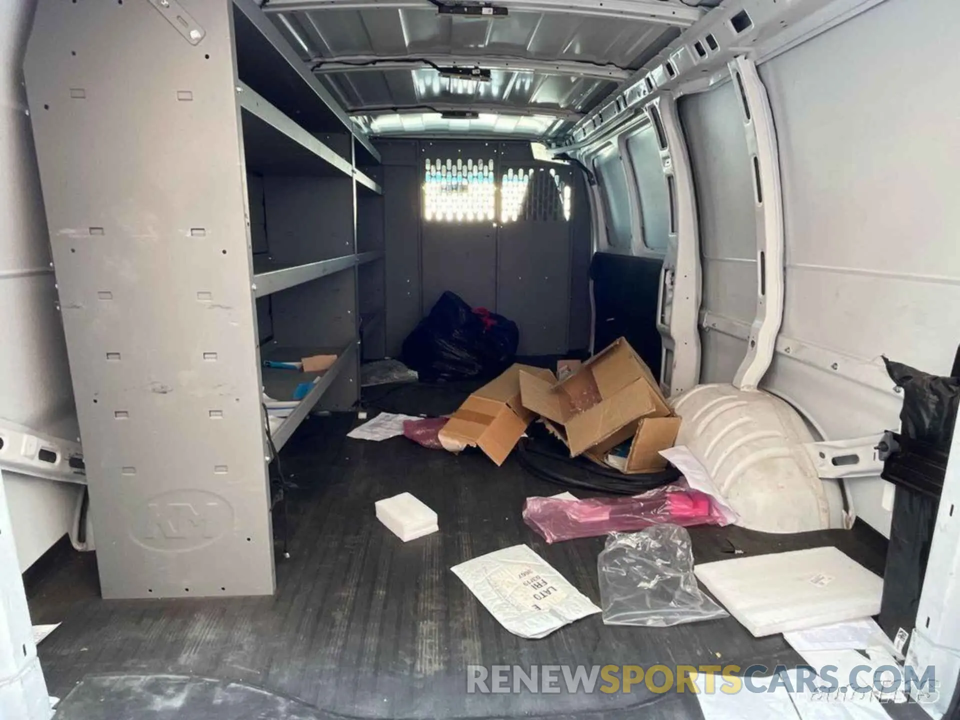 10 Photograph of a damaged car 1GCWGAFP6N1271453 CHEVROLET EXPRESS CARGO 2022