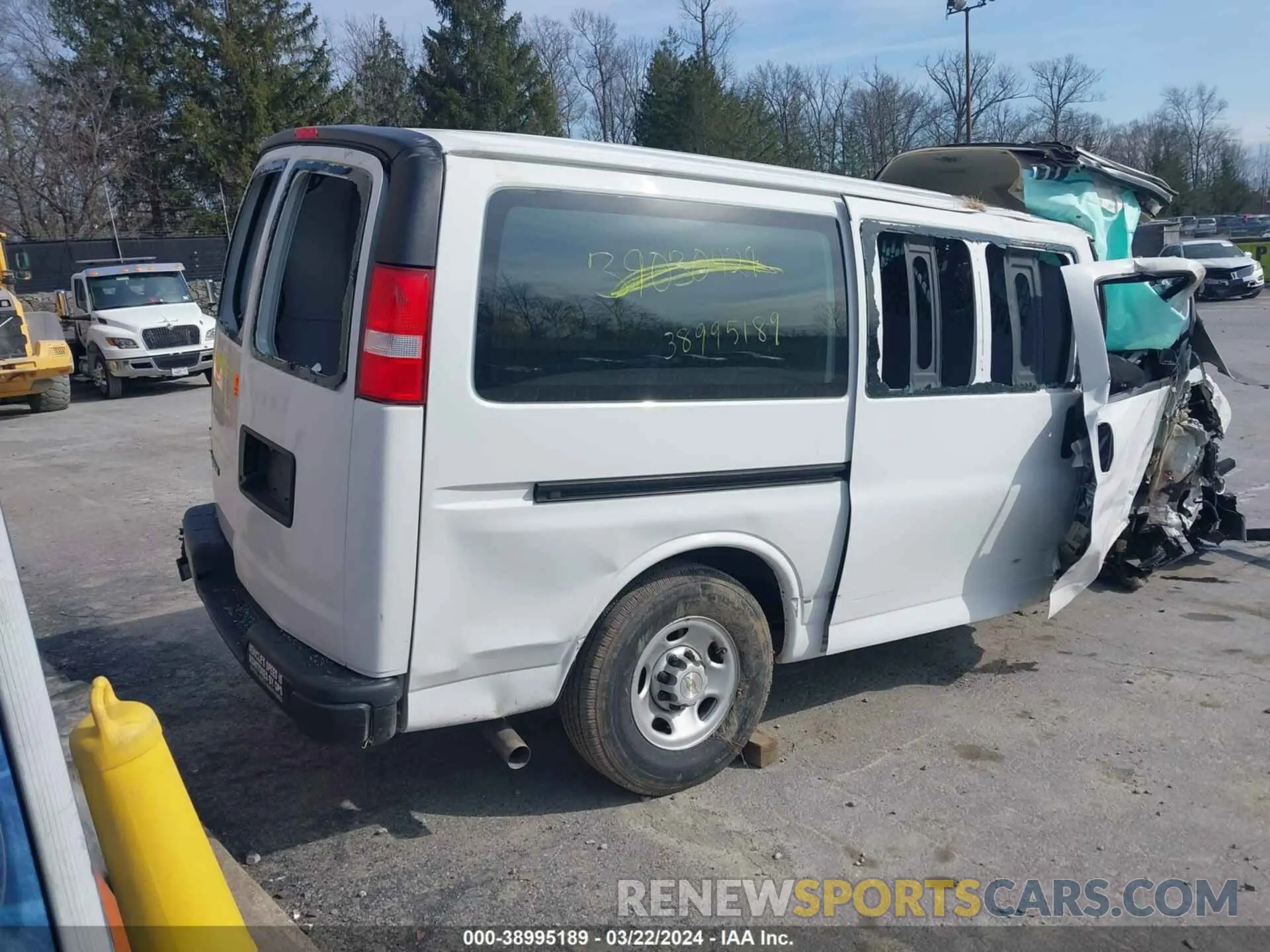 4 Фотография поврежденного автомобиля 1GCWGAFP8N1257148 CHEVROLET EXPRESS CARGO 2022