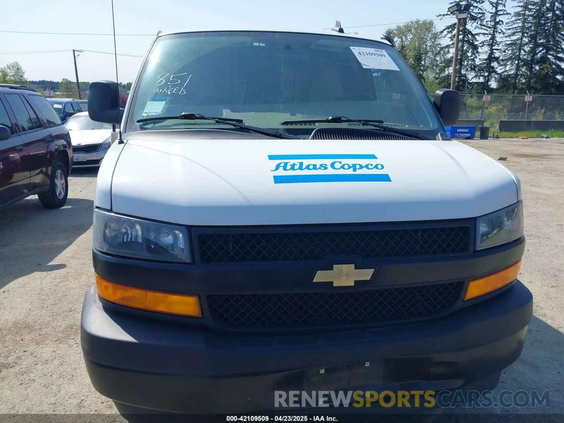 11 Photograph of a damaged car 1GCWGAFP4P1176442 CHEVROLET EXPRESS CARGO 2023