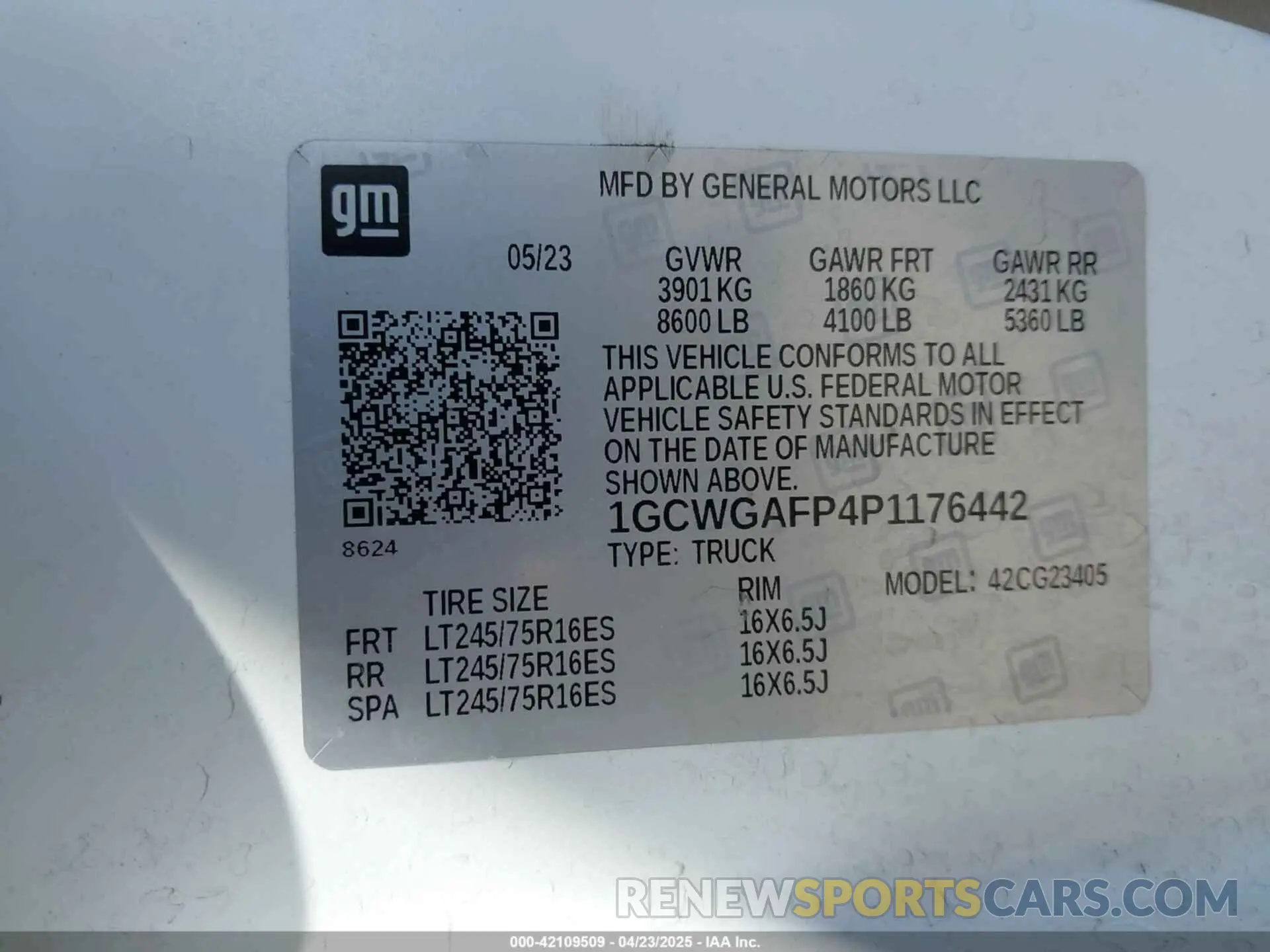9 Photograph of a damaged car 1GCWGAFP4P1176442 CHEVROLET EXPRESS CARGO 2023