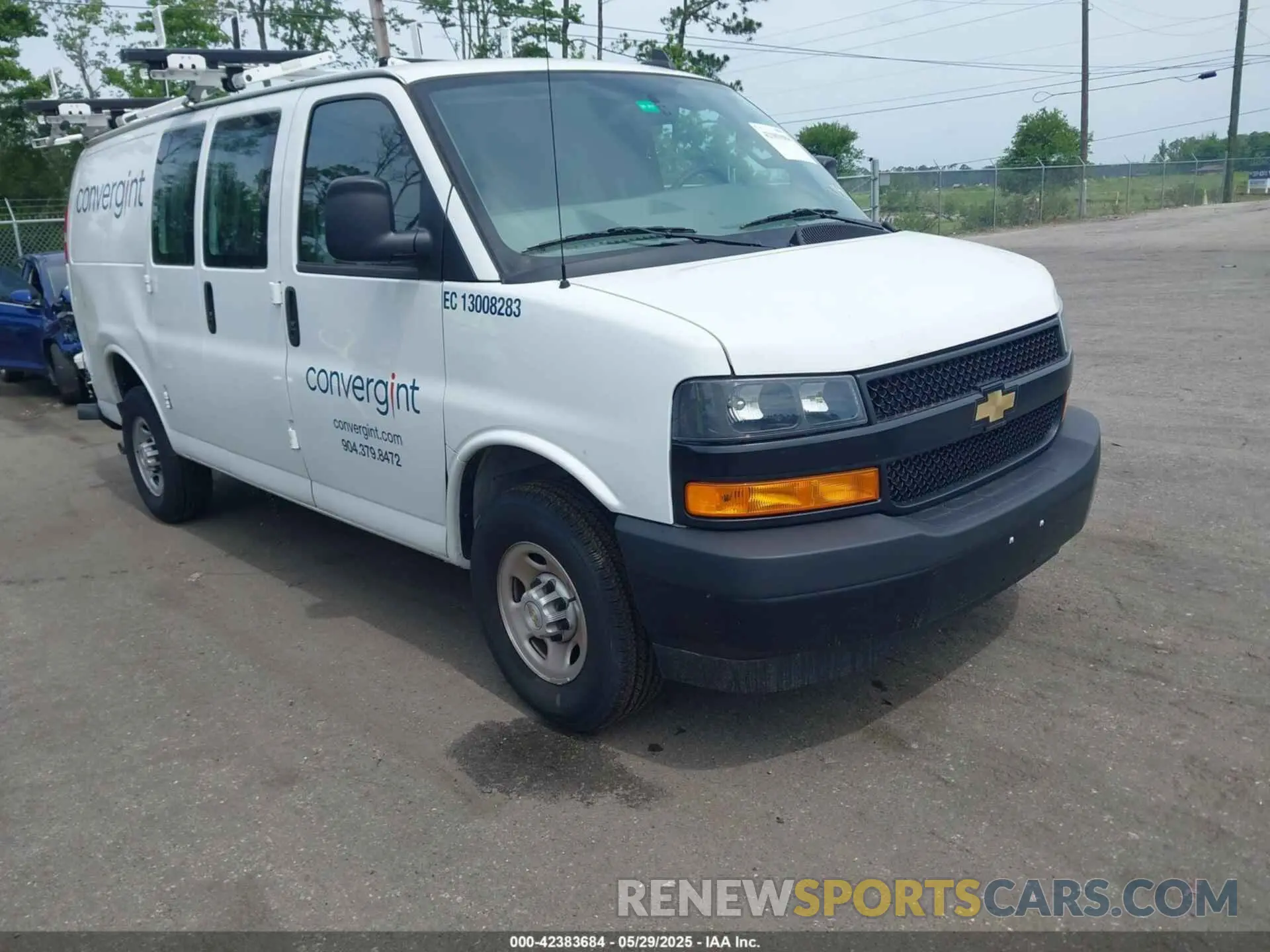 1 Photograph of a damaged car 1GCWGAFP5P1217550 CHEVROLET EXPRESS CARGO 2023