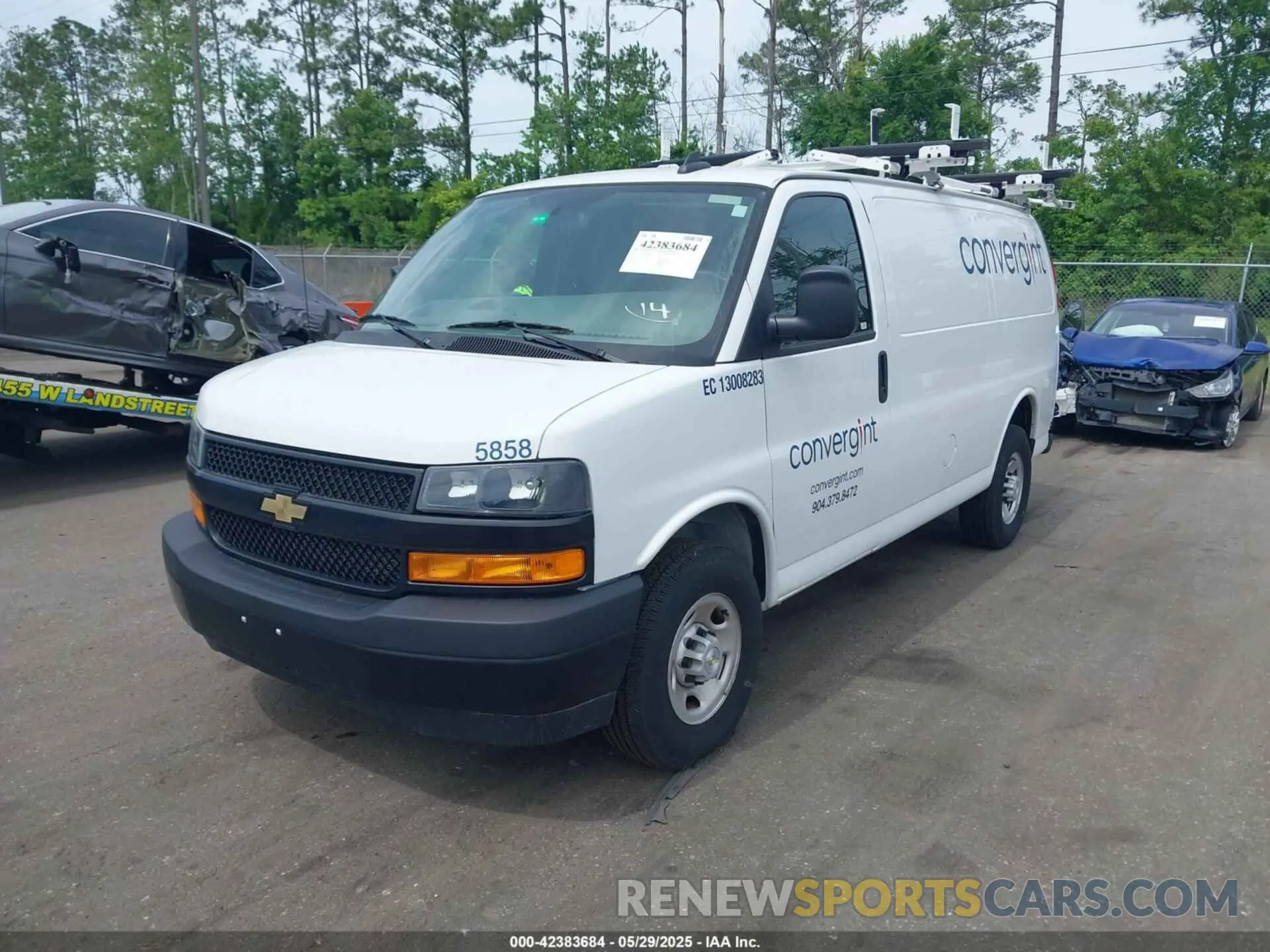 2 Photograph of a damaged car 1GCWGAFP5P1217550 CHEVROLET EXPRESS CARGO 2023