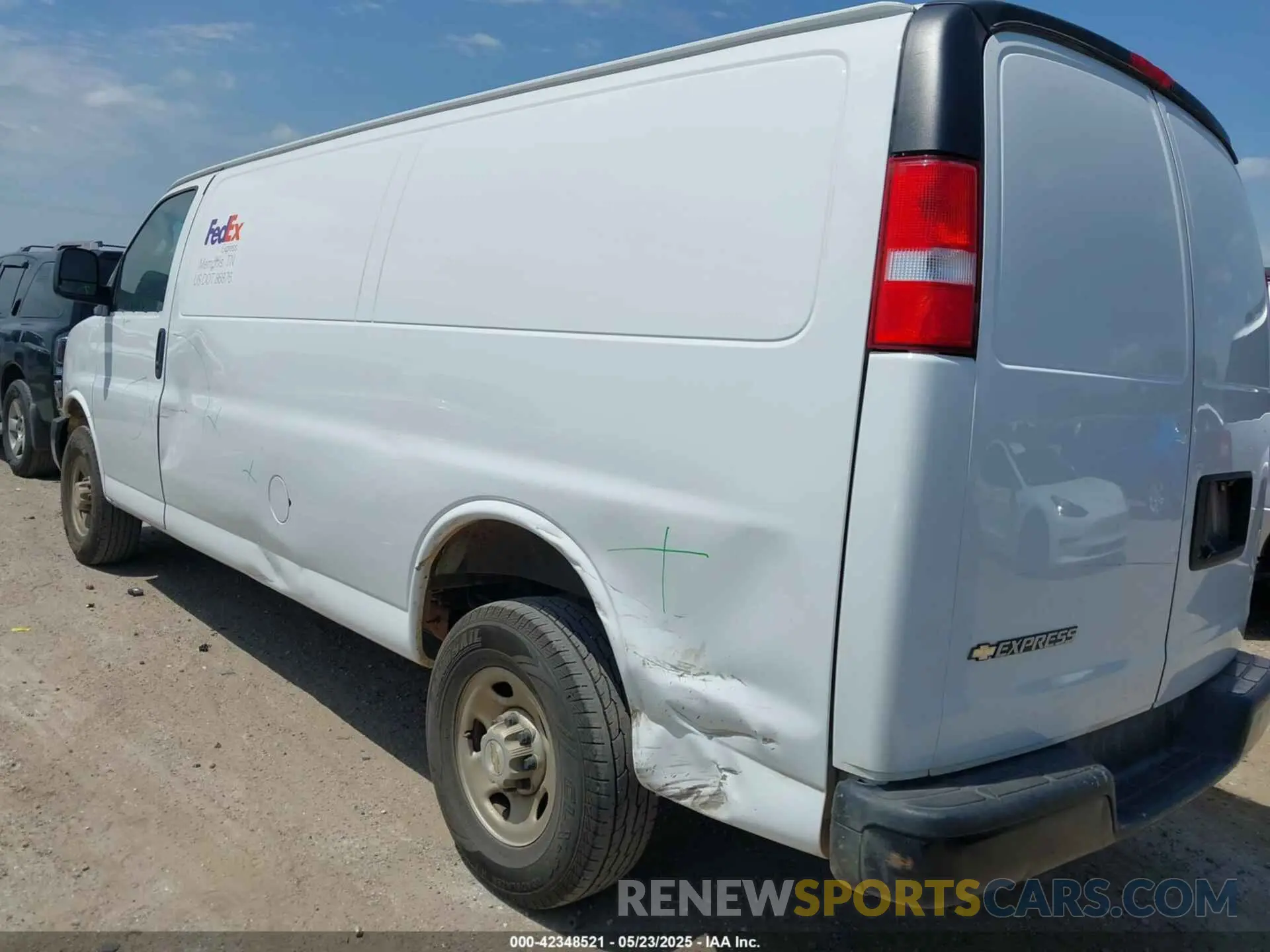 3 Фотография поврежденного автомобиля 1GCWGBFP0P1180994 CHEVROLET EXPRESS CARGO 2023