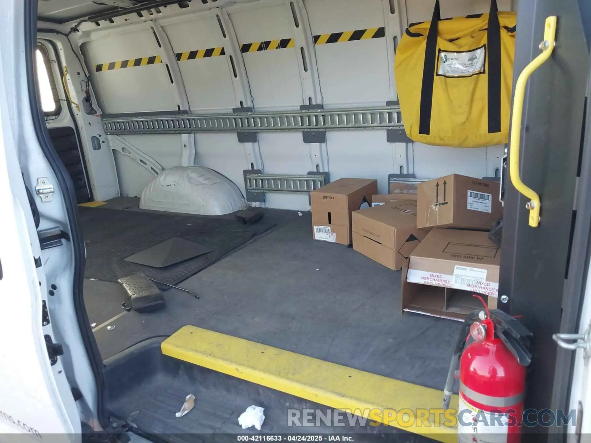 8 Photograph of a damaged car 1GCWGBFP3P1234319 CHEVROLET EXPRESS CARGO 2023