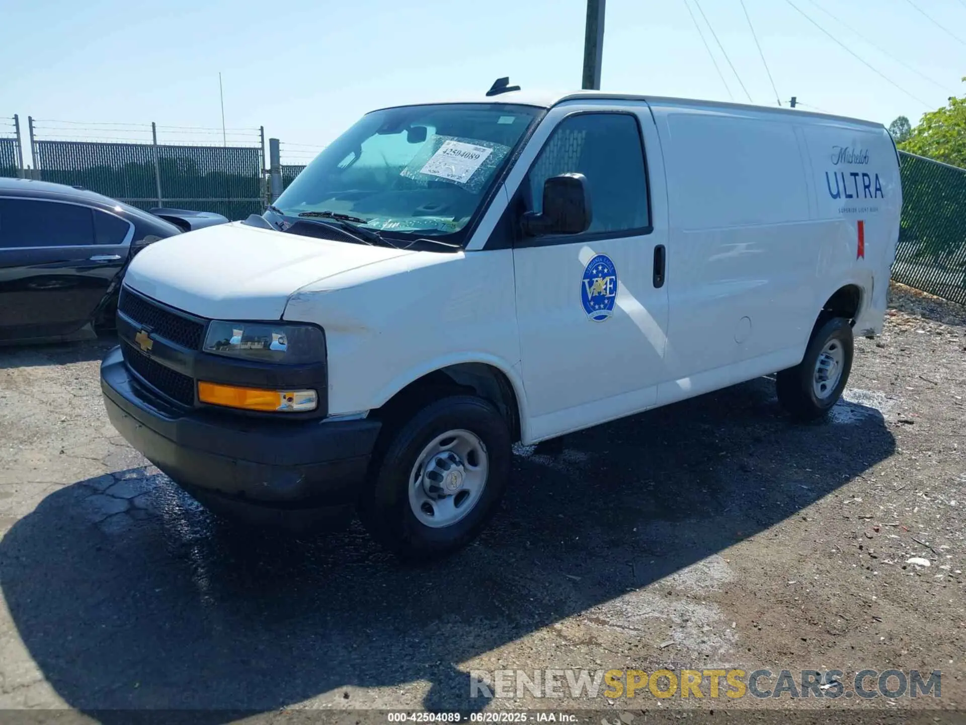 2 Фотография поврежденного автомобиля 1GCWGAFP6R1216135 CHEVROLET EXPRESS CARGO 2024