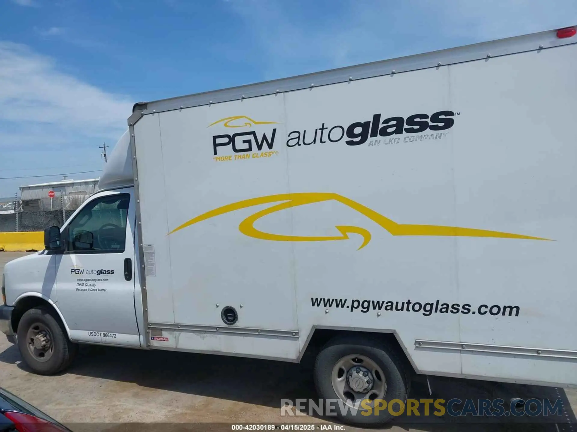 13 Photograph of a damaged car 1GB0GRFP8K1141906 CHEVROLET EXPRESS CUTAWAY 2019