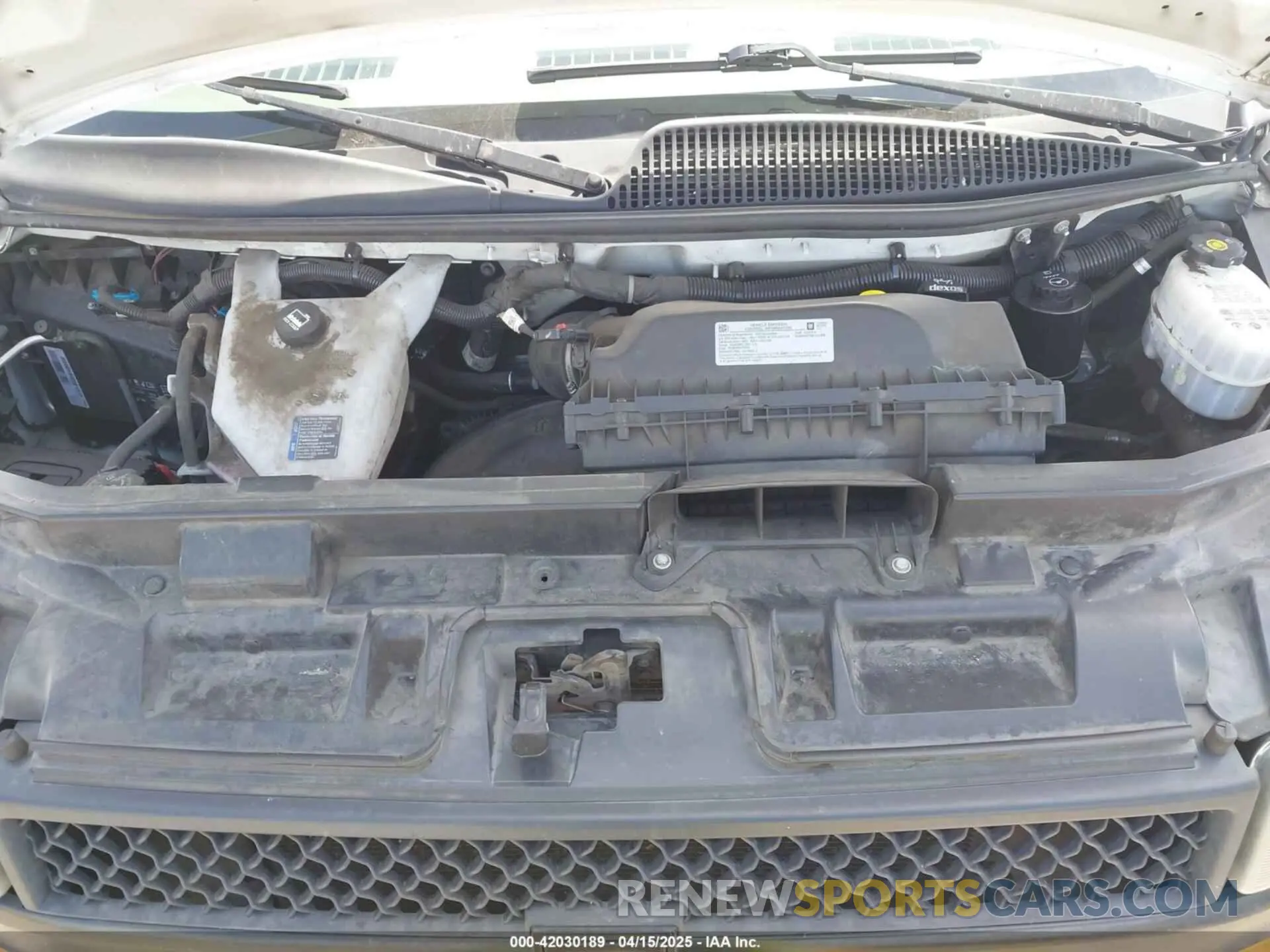 9 Photograph of a damaged car 1GB0GRFP8K1141906 CHEVROLET EXPRESS CUTAWAY 2019