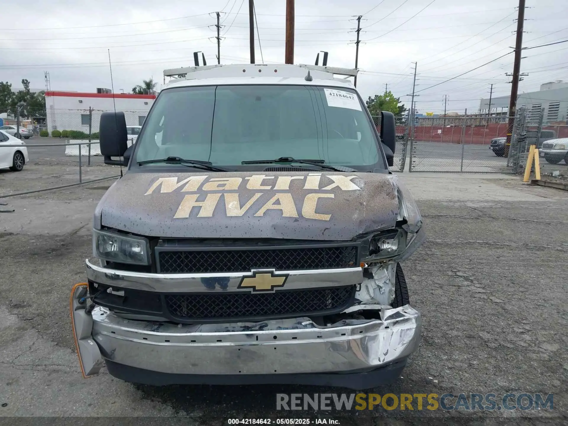 12 Photograph of a damaged car 1GB0GRFG2L1251433 CHEVROLET EXPRESS CUTAWAY 2020