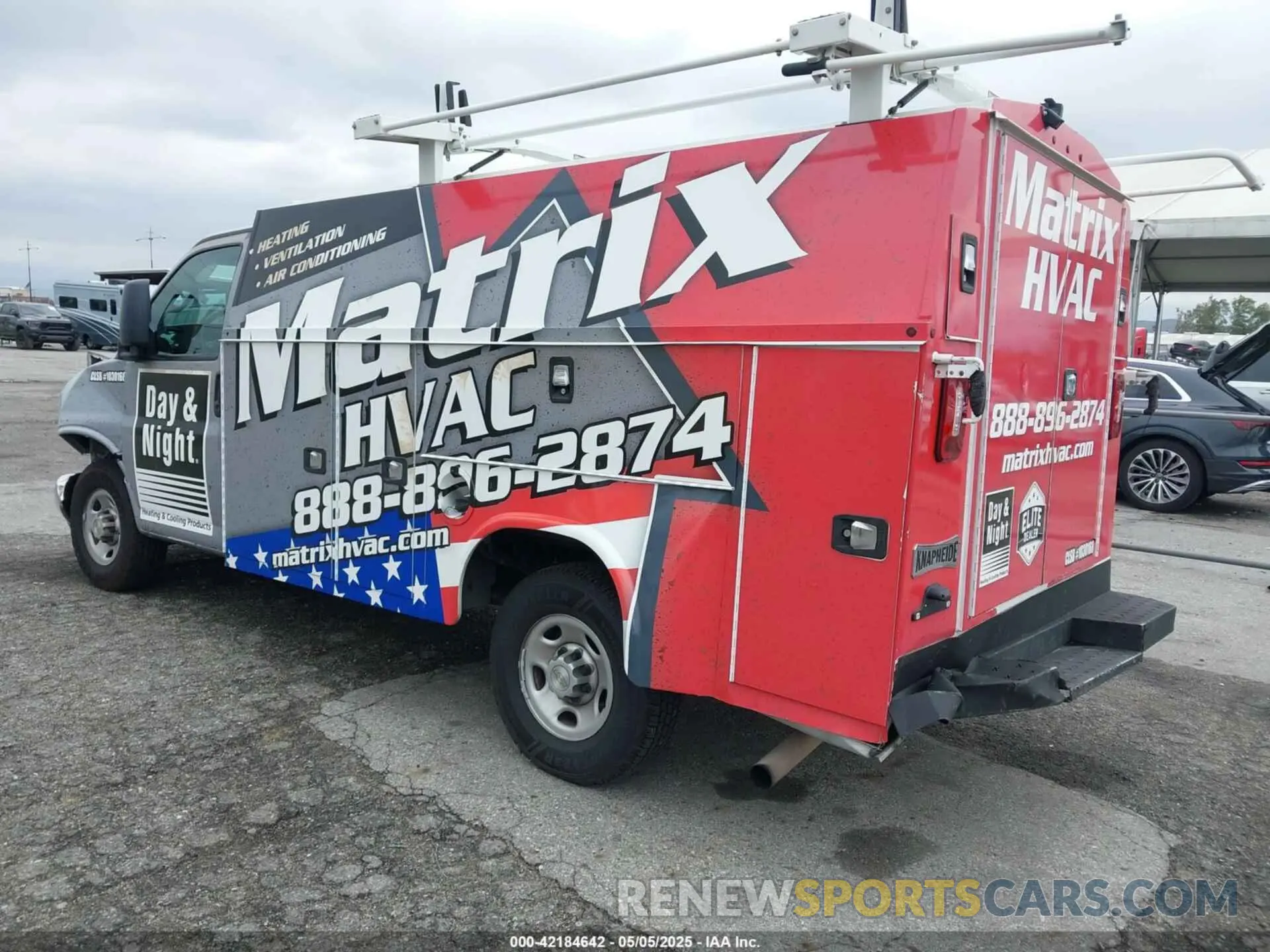 3 Photograph of a damaged car 1GB0GRFG2L1251433 CHEVROLET EXPRESS CUTAWAY 2020