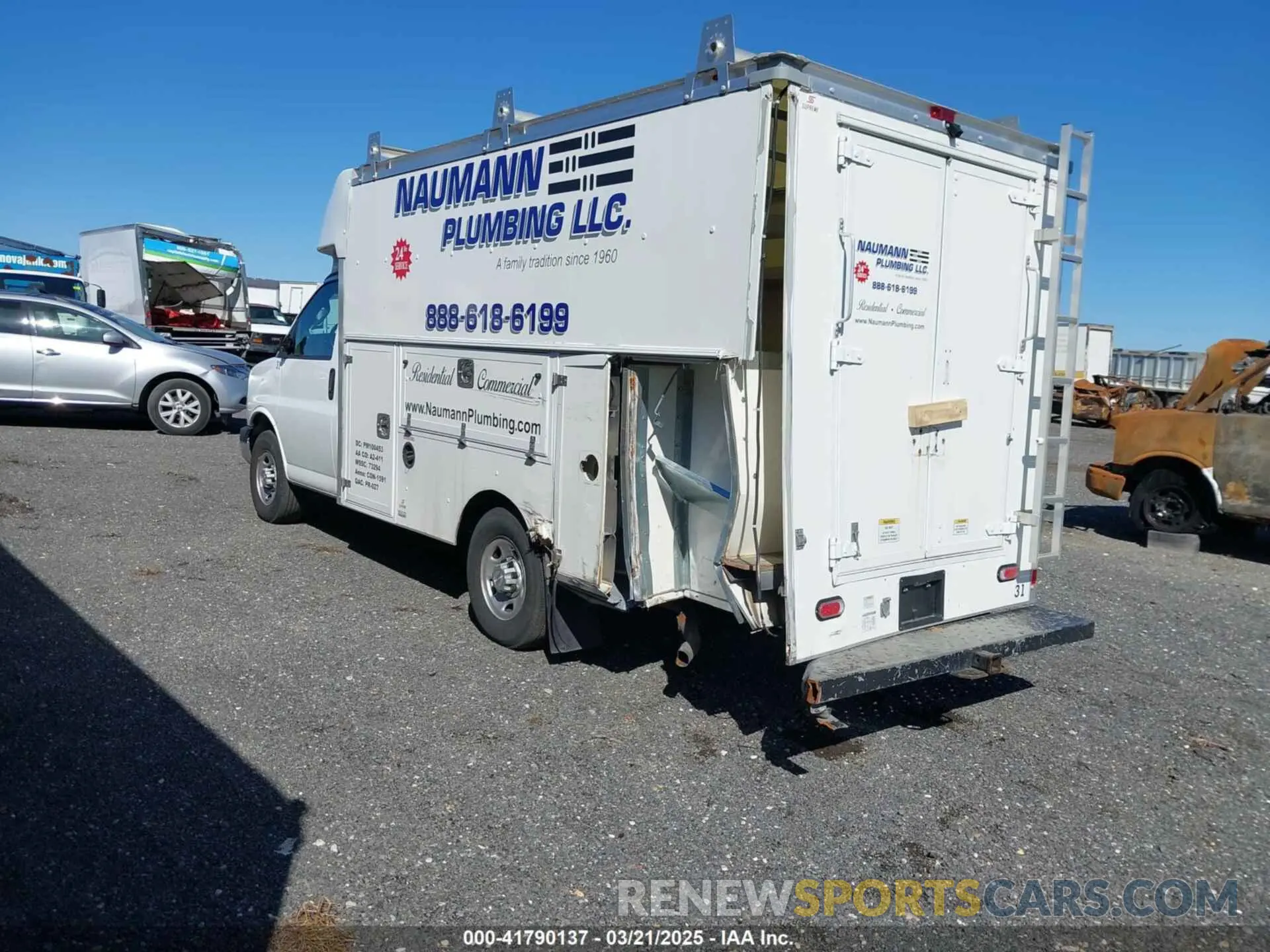 3 Фотография поврежденного автомобиля 1GB0GRF7XN1287826 CHEVROLET EXPRESS CUTAWAY 2022