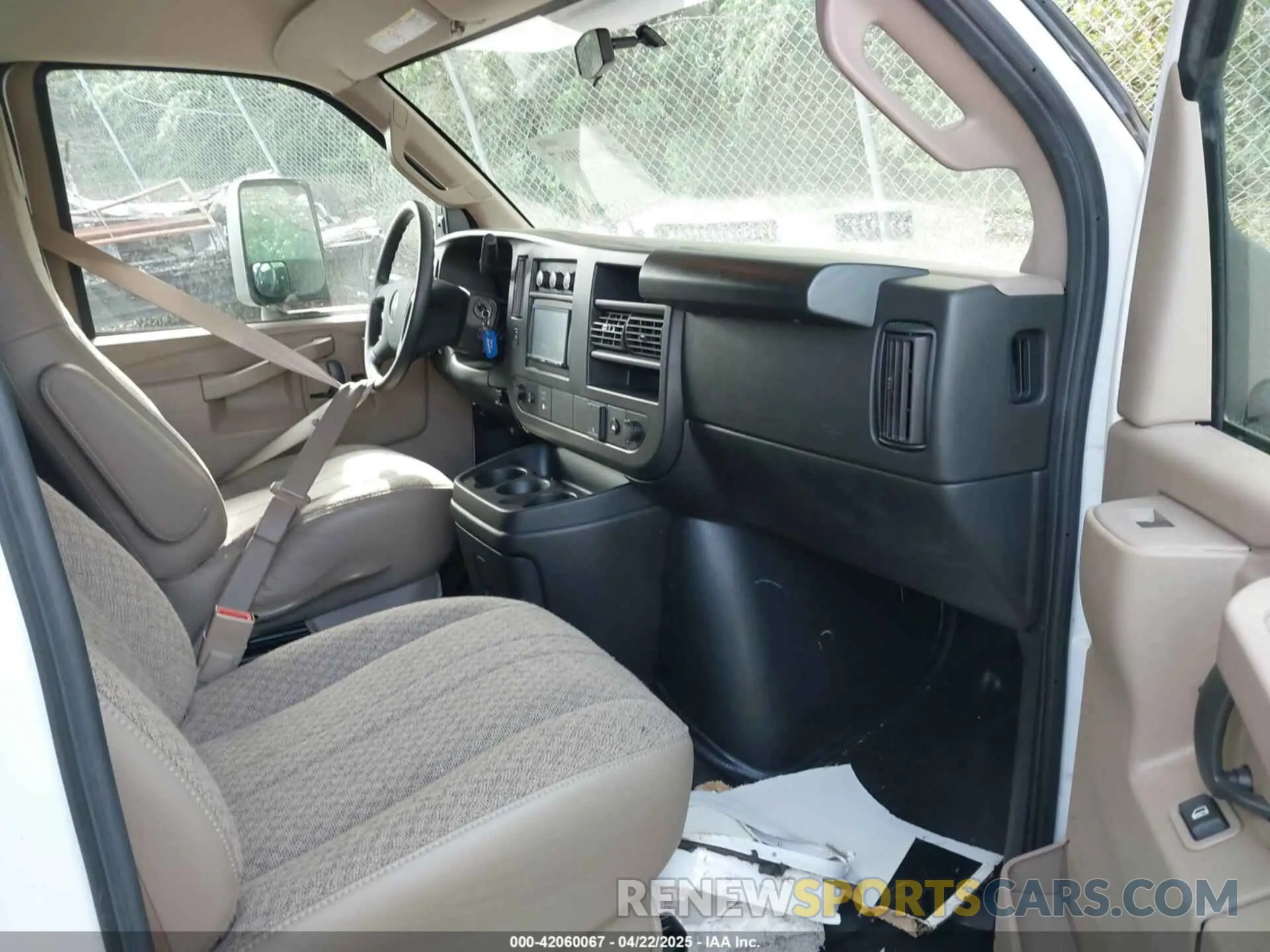 7 Фотография поврежденного автомобиля 1GB3GSC7XN1280996 CHEVROLET EXPRESS CUTAWAY 2022