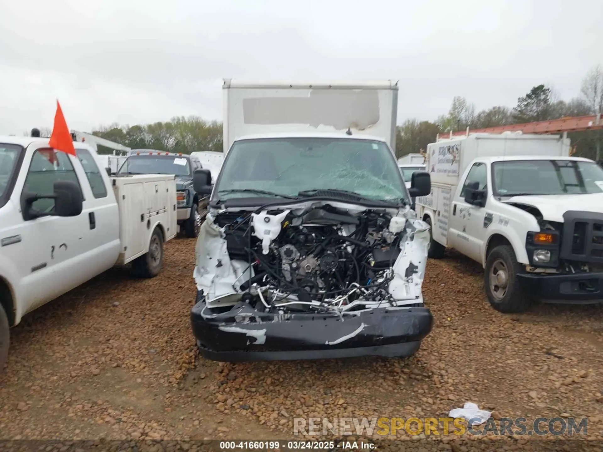 12 Photograph of a damaged car 1GB0GSF76P1168777 CHEVROLET EXPRESS CUTAWAY 2023