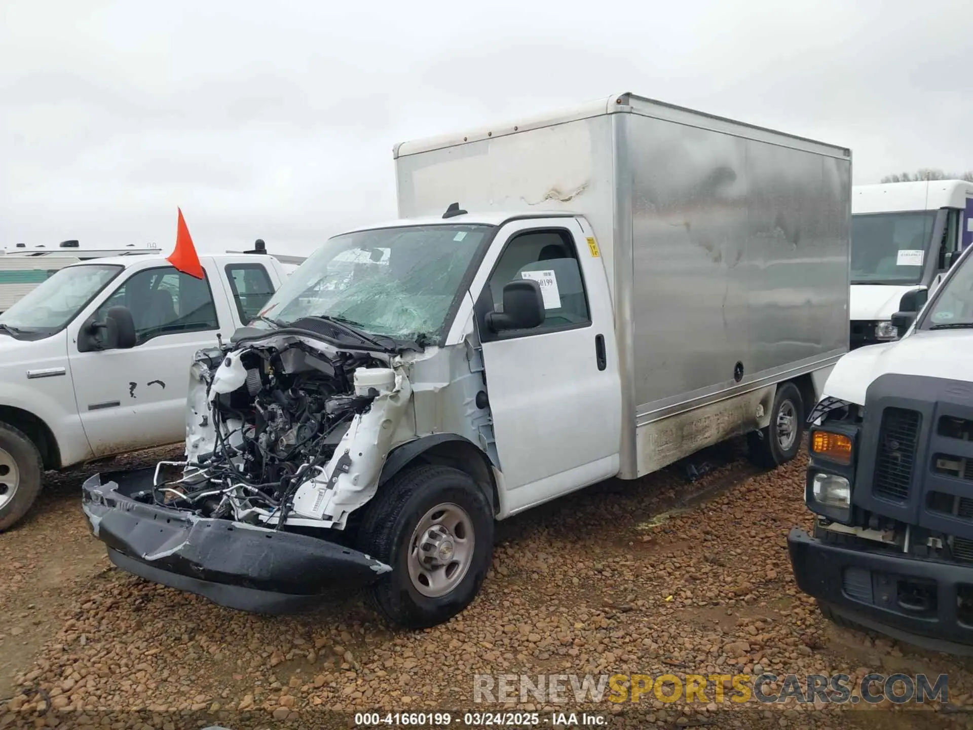 2 Photograph of a damaged car 1GB0GSF76P1168777 CHEVROLET EXPRESS CUTAWAY 2023