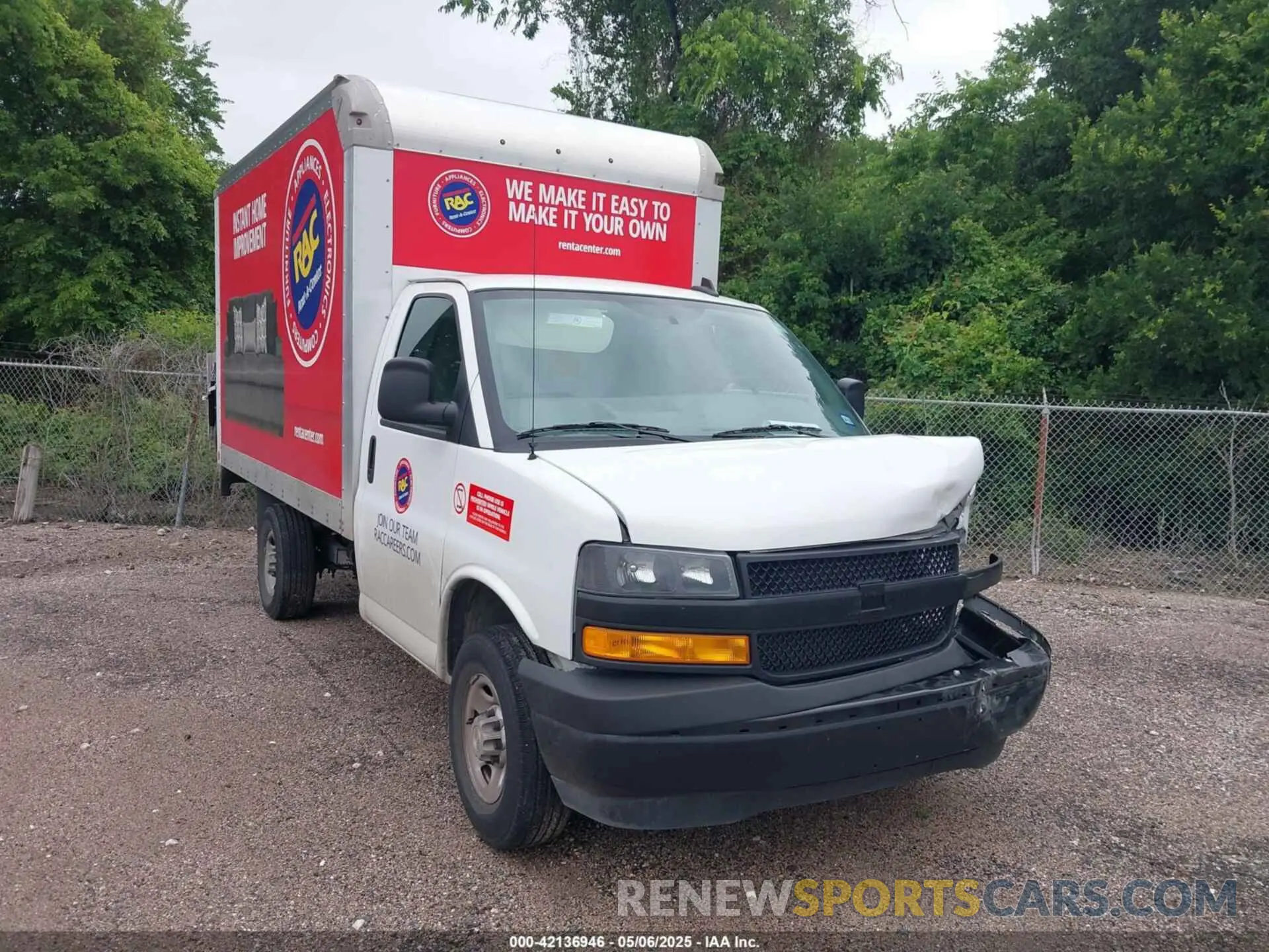 1 Photograph of a damaged car 1GB0GRFP9R1158336 CHEVROLET EXPRESS CUTAWAY 2024