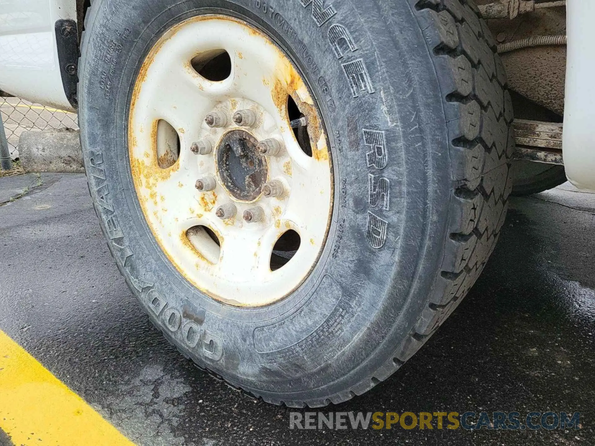 19 Photograph of a damaged car 1GCWGAF17K1220857 CHEVROLET EXPRESS G2500 2019