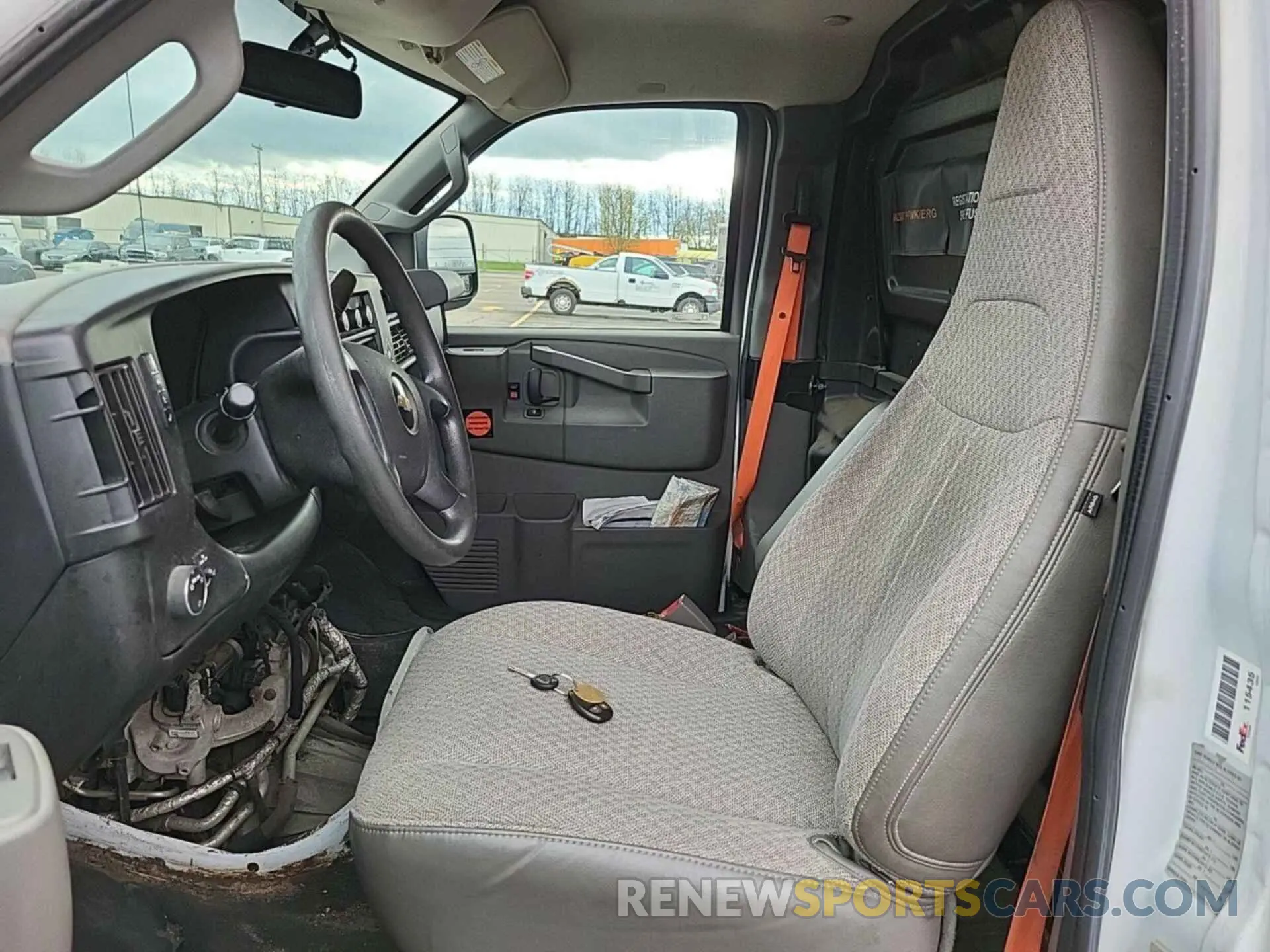 4 Photograph of a damaged car 1GCWGAF17K1220857 CHEVROLET EXPRESS G2500 2019