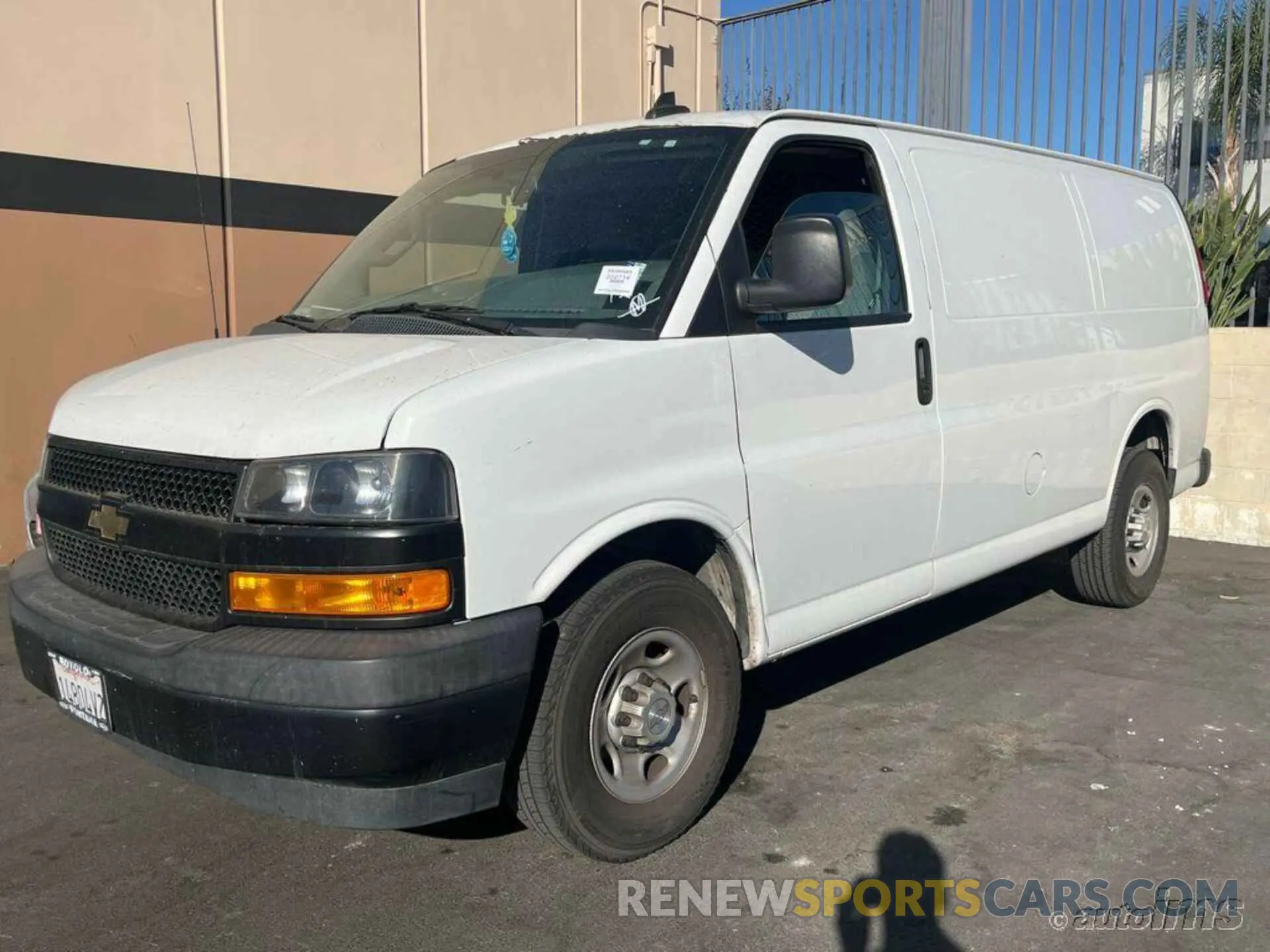 6 Photograph of a damaged car 1GCWGAFG2K1328307 CHEVROLET EXPRESS G2500 2019
