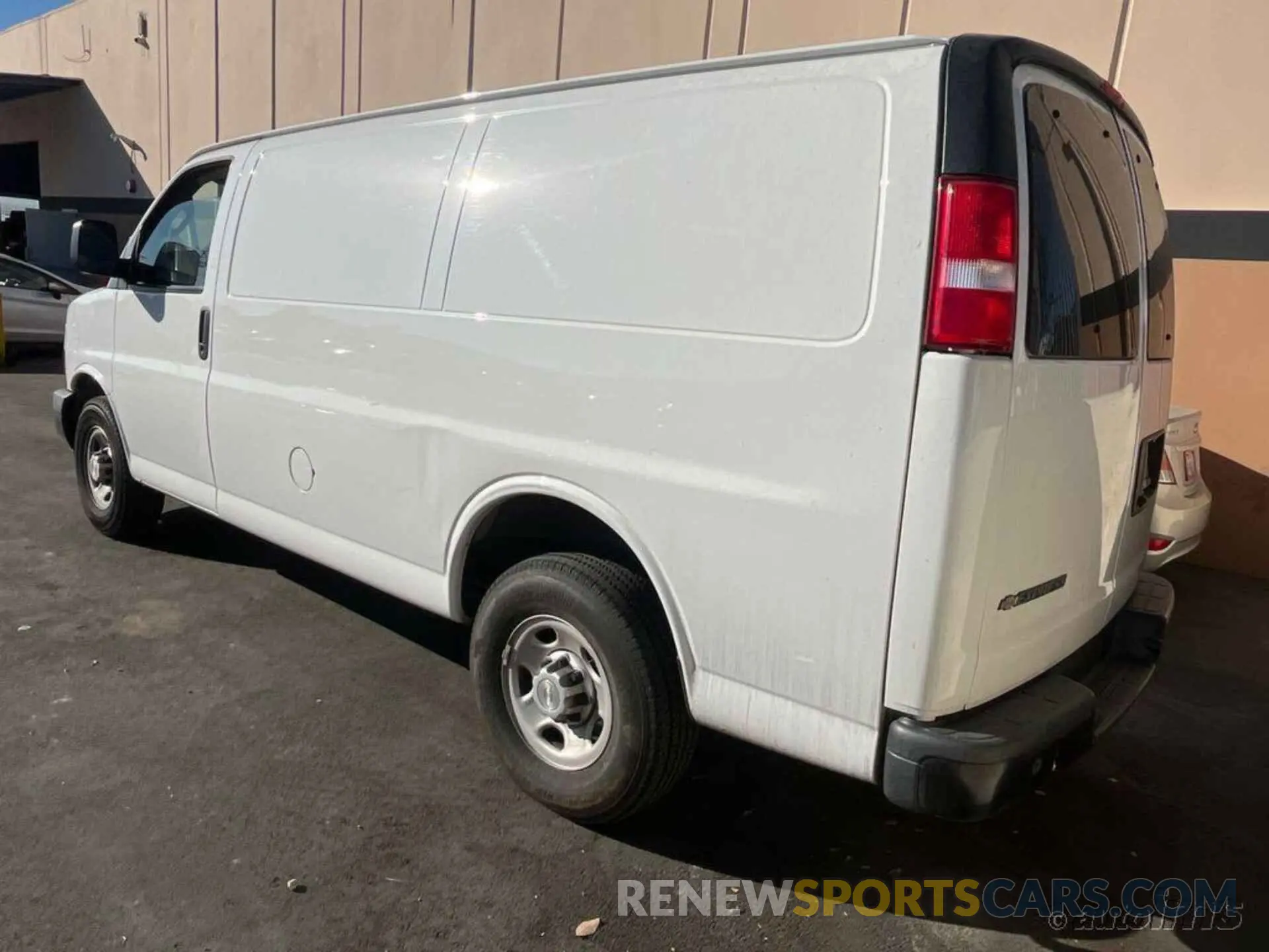 7 Photograph of a damaged car 1GCWGAFG2K1328307 CHEVROLET EXPRESS G2500 2019
