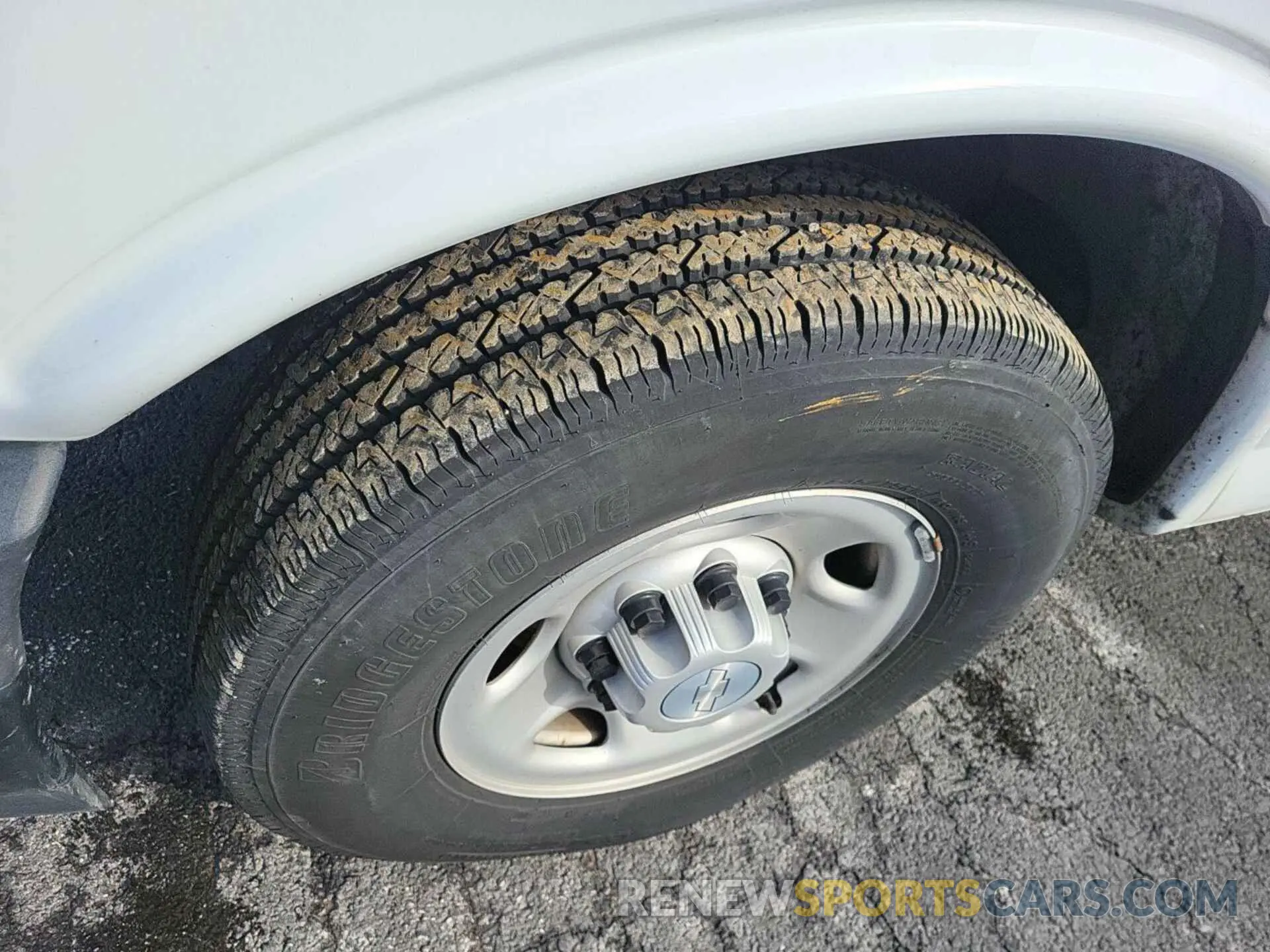 19 Фотография поврежденного автомобиля 1GCWGAFG7K1328397 CHEVROLET EXPRESS G2500 2019