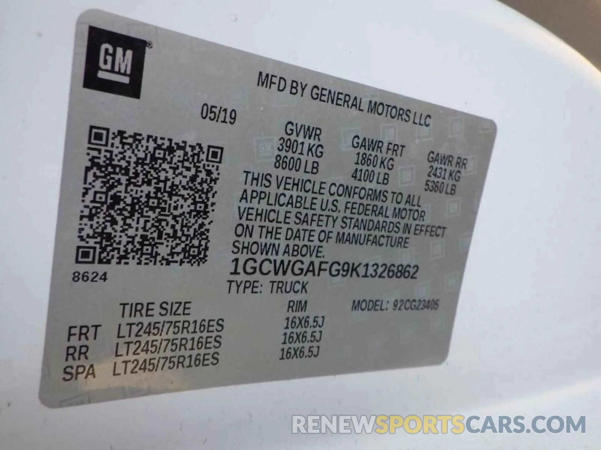 10 Photograph of a damaged car 1GCWGAFG9K1326862 CHEVROLET EXPRESS G2500 2019