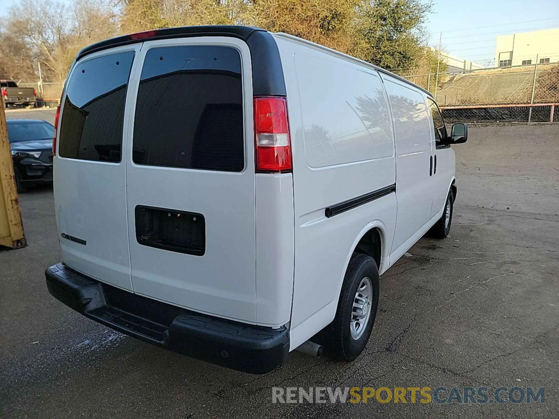 15 Photograph of a damaged car 1GCWGAFGXK1328281 CHEVROLET EXPRESS G2500 2019