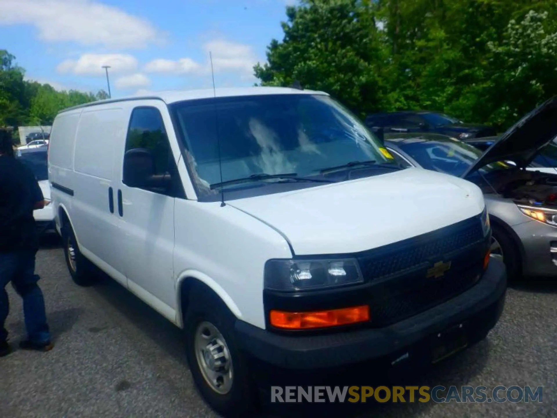 18 Photograph of a damaged car 1GCWGAFGXK1328300 CHEVROLET EXPRESS G2500 2019
