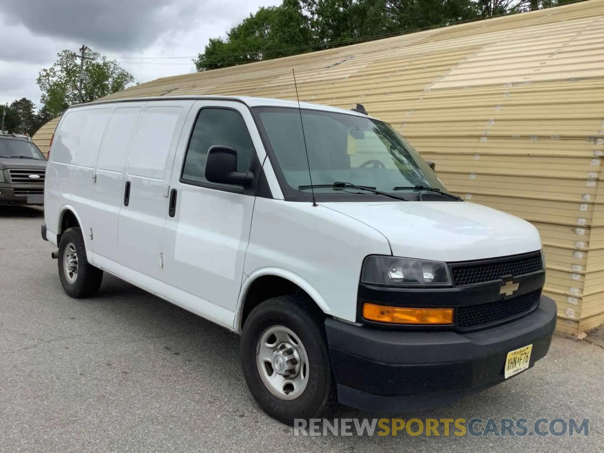 20 Фотография поврежденного автомобиля 1GCWGAFP2K1202013 CHEVROLET EXPRESS G2500 2019