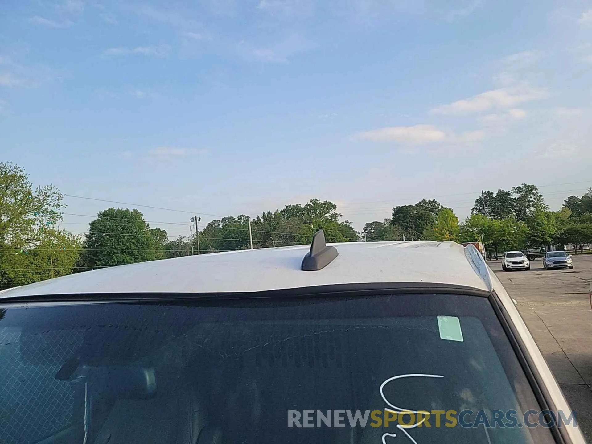 21 Photograph of a damaged car 1GCWGAFP5K1206122 CHEVROLET EXPRESS G2500 2019