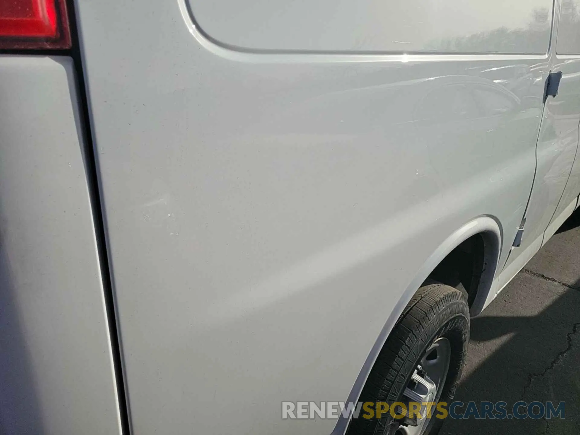 1 Photograph of a damaged car 1GCWGAFPXK1202597 CHEVROLET EXPRESS G2500 2019