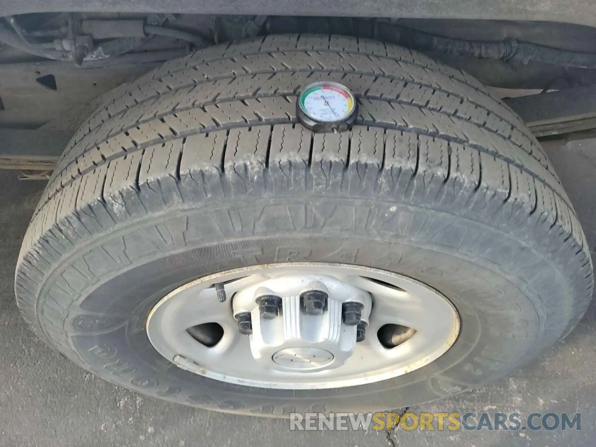 6 Photograph of a damaged car 1GCWGAFPXK1202597 CHEVROLET EXPRESS G2500 2019