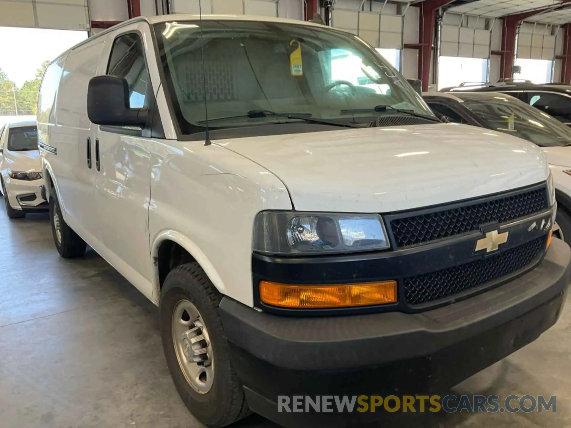 10 Фотография поврежденного автомобиля 1GCWGAFG5L1160695 CHEVROLET EXPRESS G2500 2020