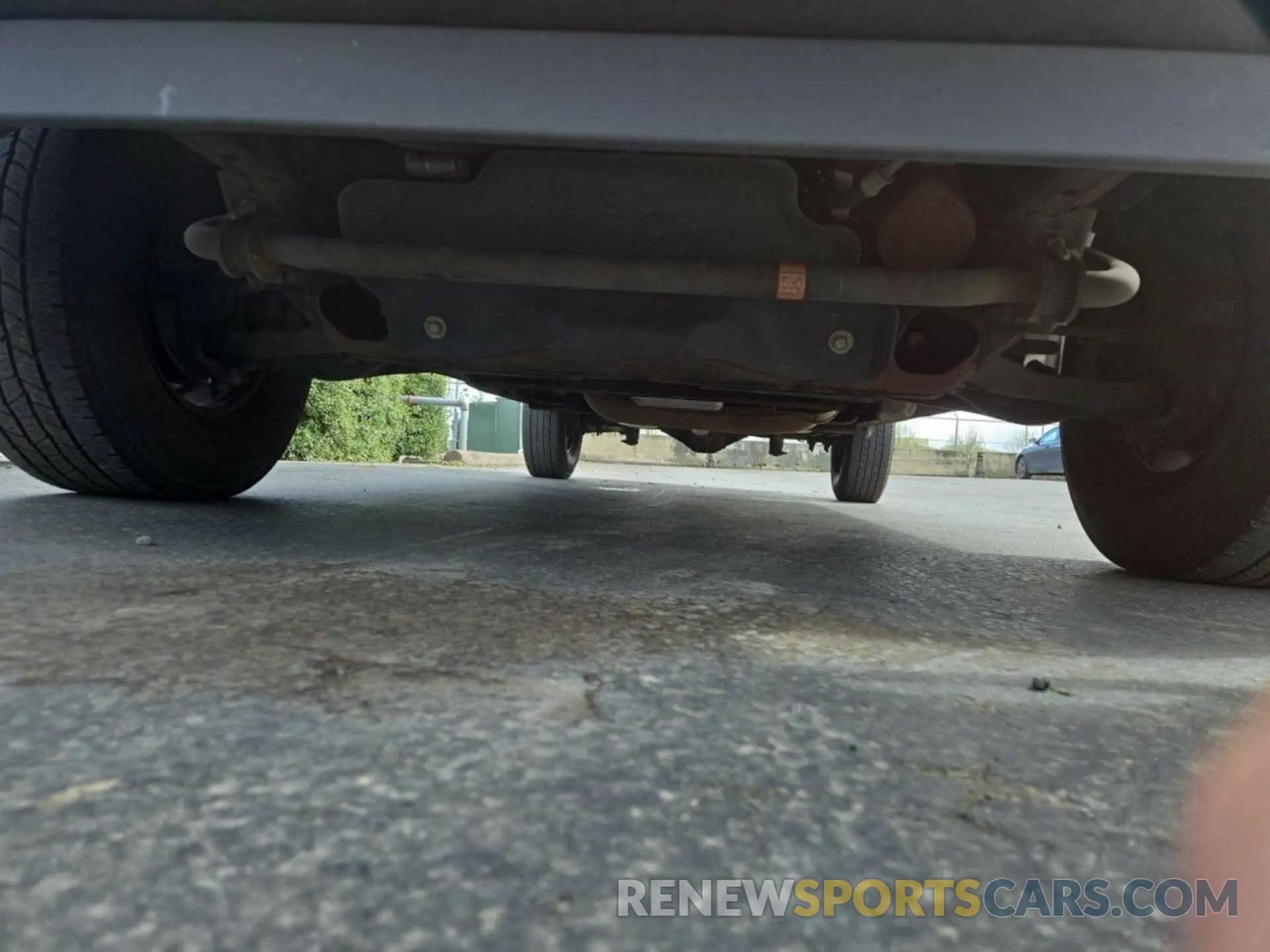 17 Photograph of a damaged car 1GCWGAFG6L1252964 CHEVROLET EXPRESS G2500 2020