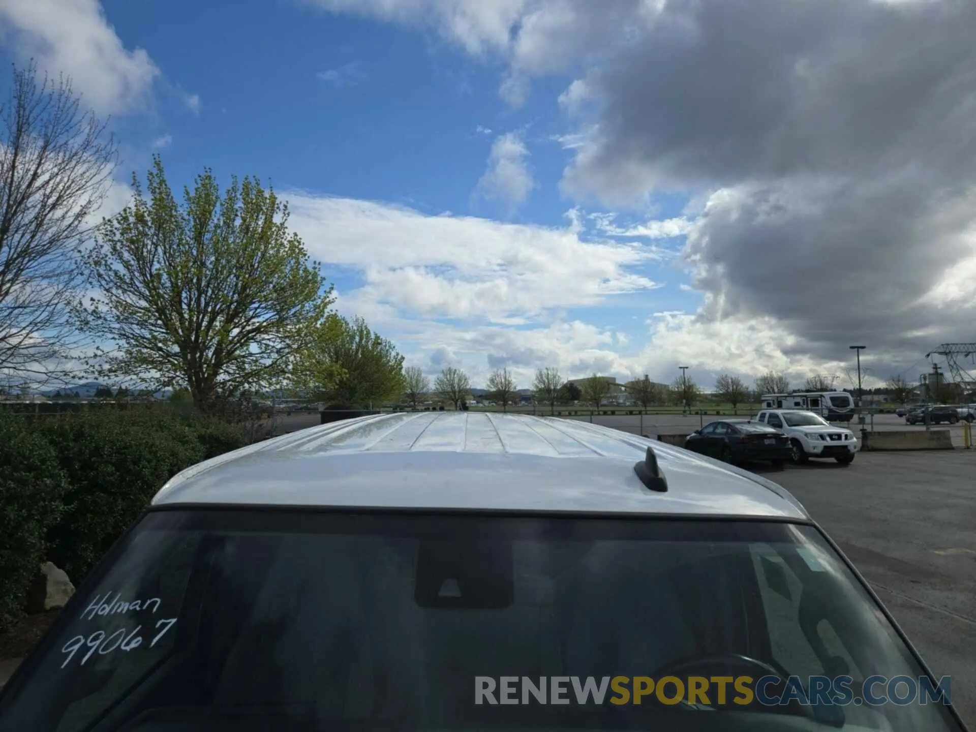 26 Photograph of a damaged car 1GCWGAFG6L1252964 CHEVROLET EXPRESS G2500 2020