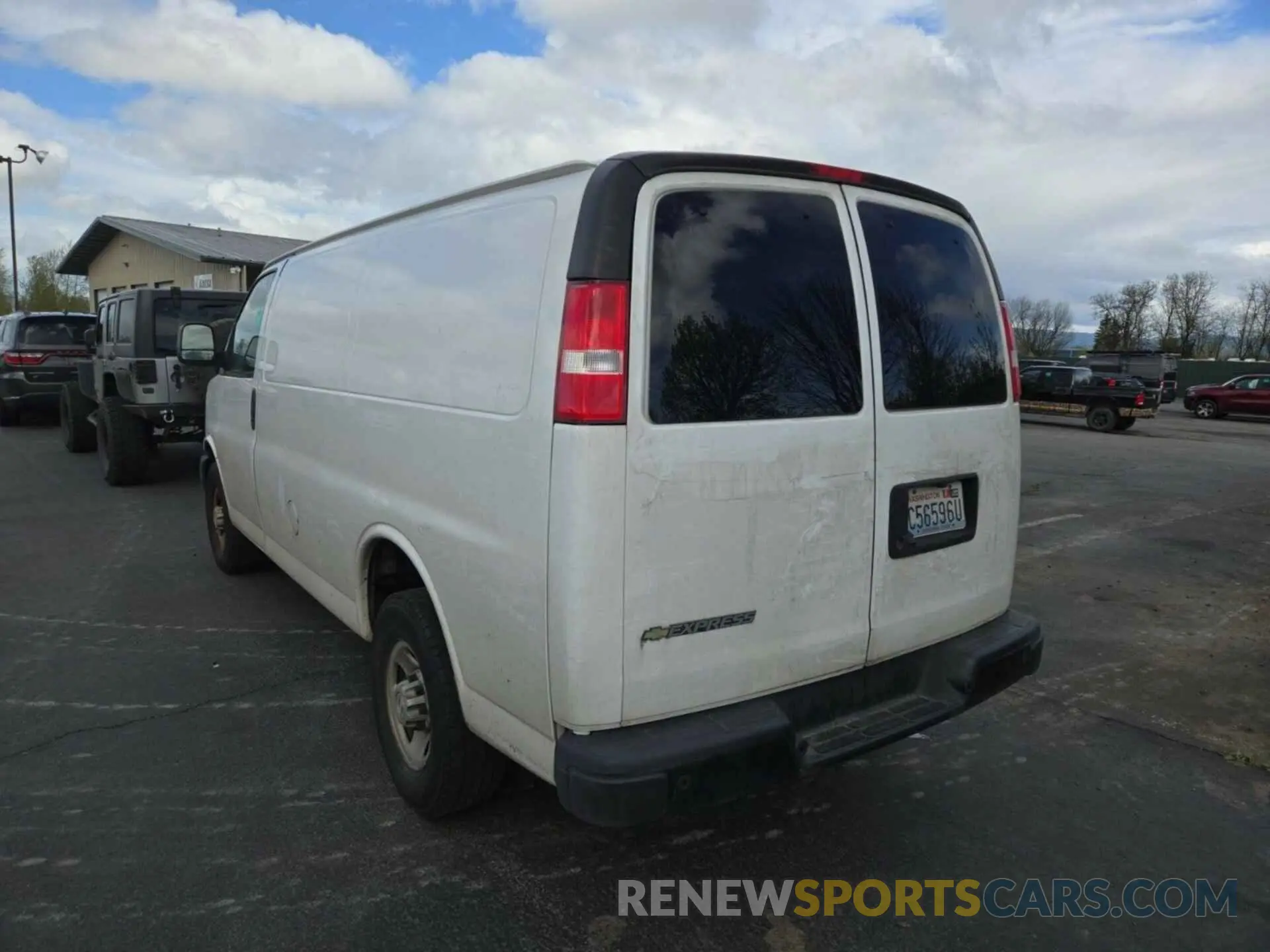 9 Photograph of a damaged car 1GCWGAFG6L1252964 CHEVROLET EXPRESS G2500 2020