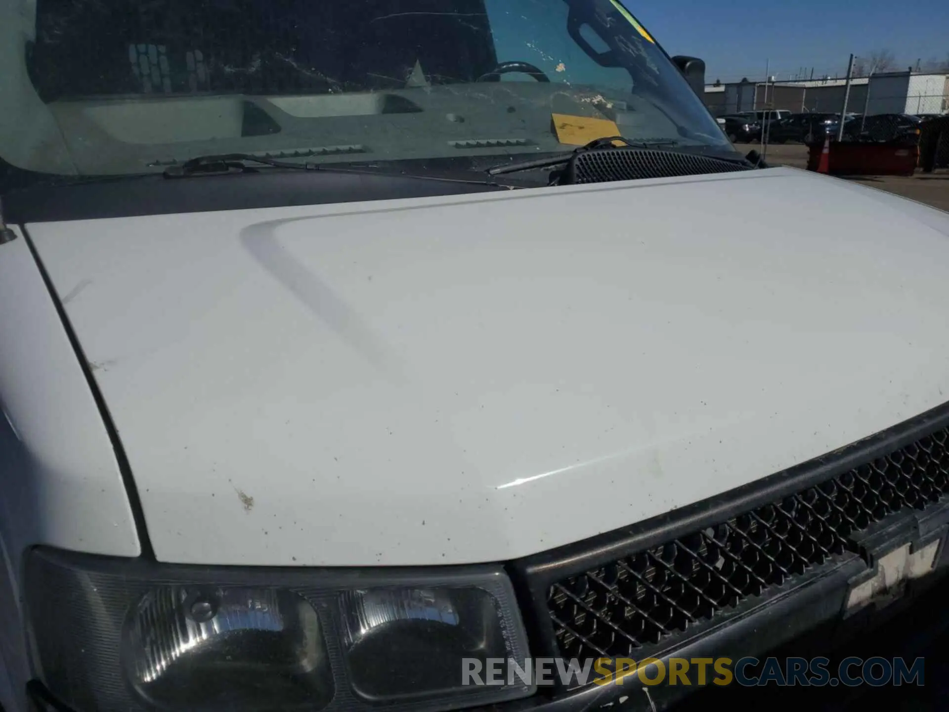 5 Photograph of a damaged car 1GCWGAFG7L1243688 CHEVROLET EXPRESS G2500 2020