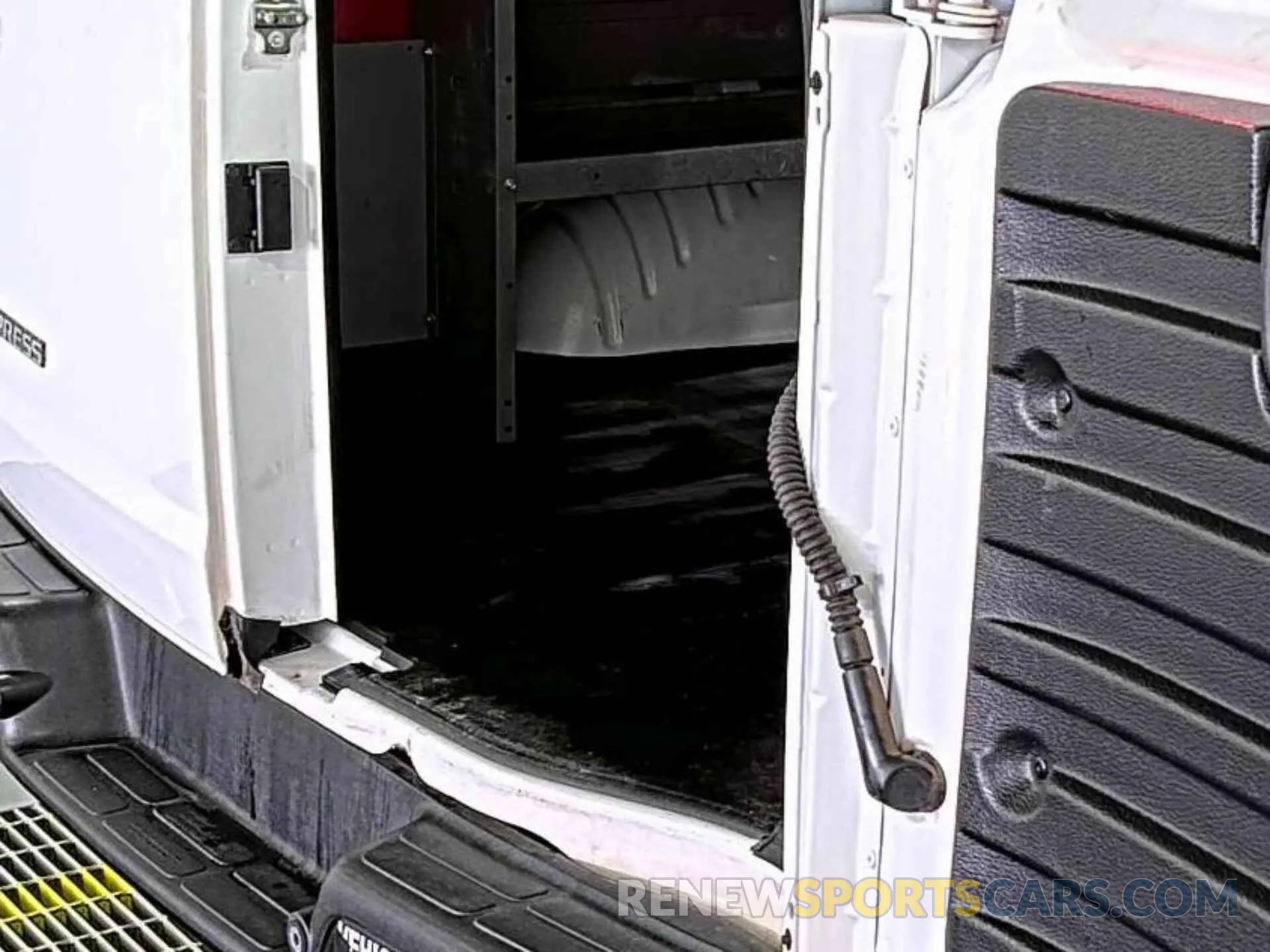 15 Photograph of a damaged car 1GCWGAFP6N1271209 CHEVROLET EXPRESS G2500 2022