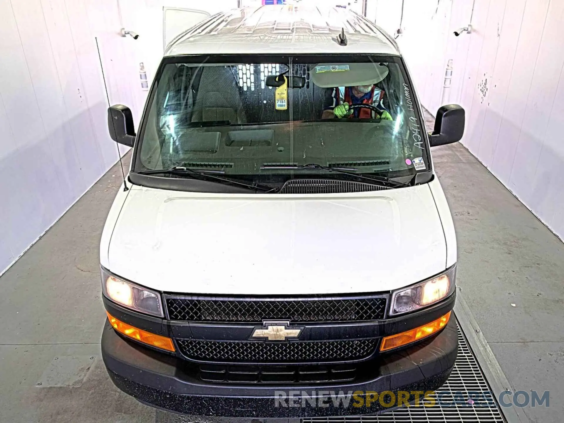 25 Photograph of a damaged car 1GCWGAFP6N1271209 CHEVROLET EXPRESS G2500 2022