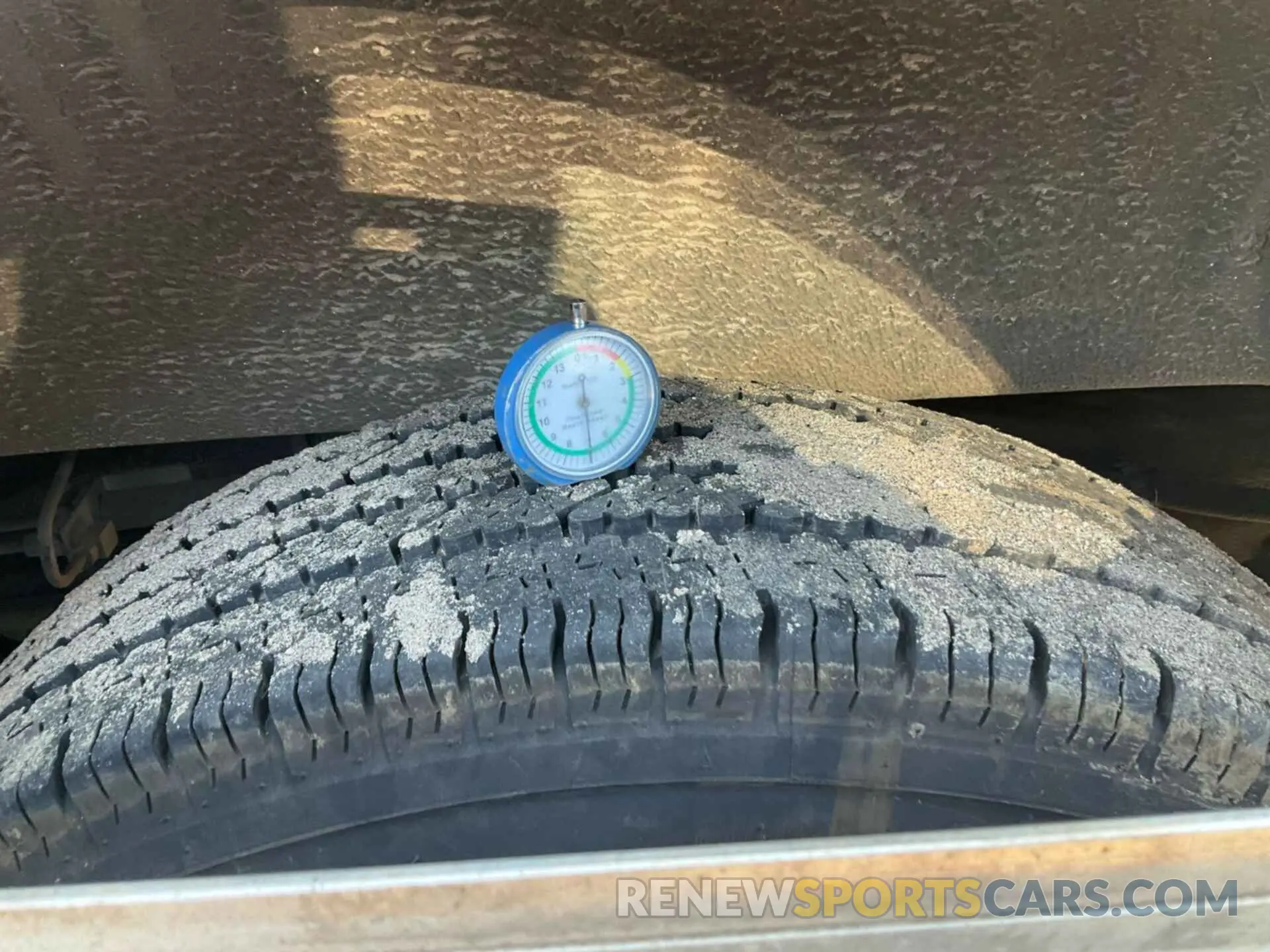 1 Photograph of a damaged car 1GCWGBF79N1178660 CHEVROLET EXPRESS G2500 2022