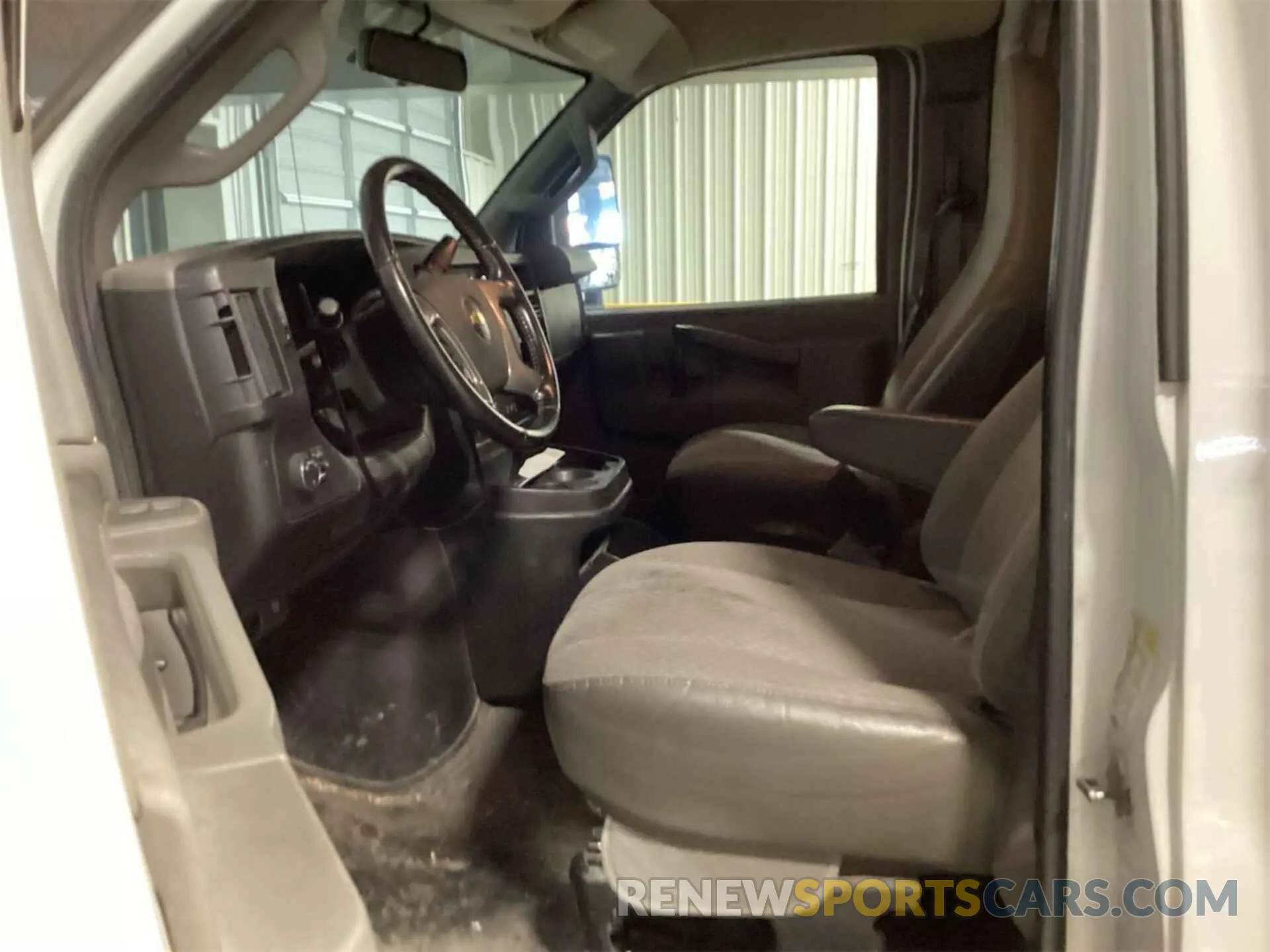 13 Photograph of a damaged car 1GB0GRFG2K1364118 CHEVROLET EXPRESS G3500 2019