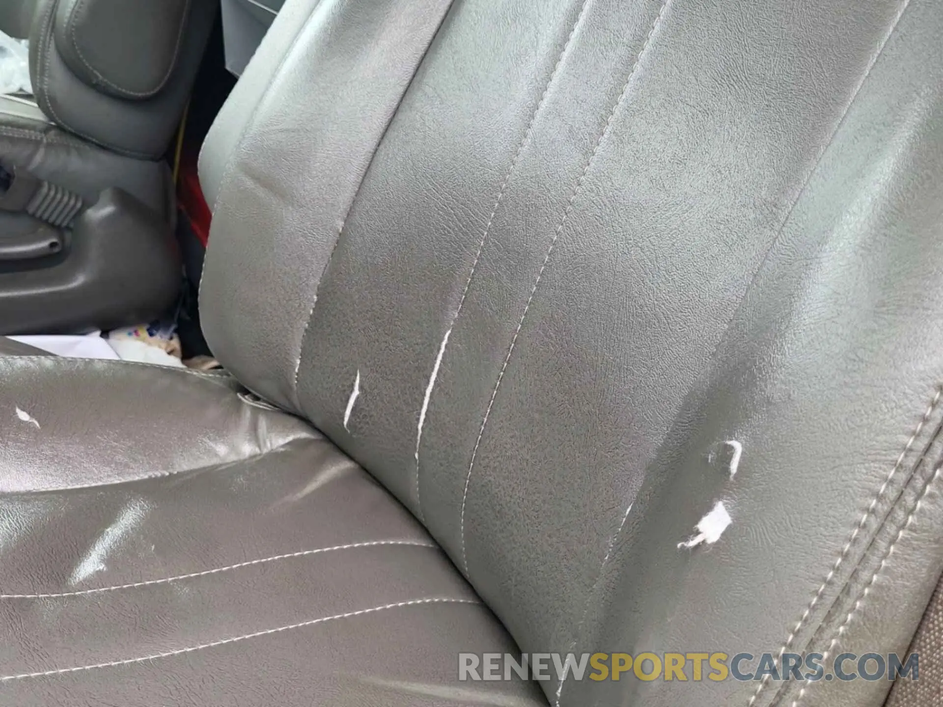 1 Photograph of a damaged car 1GCZGGFP2K1329702 CHEVROLET EXPRESS G3500 2019