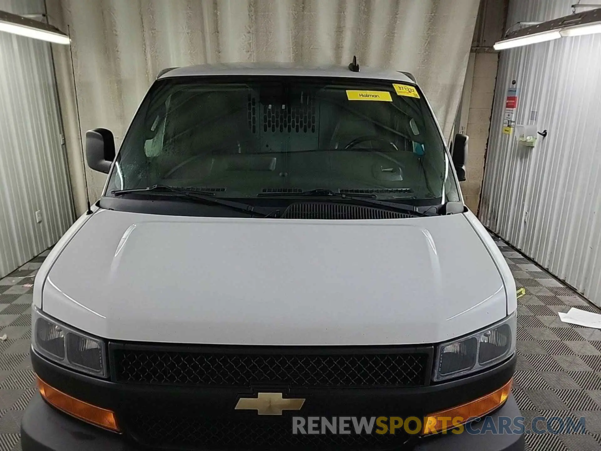 16 Photograph of a damaged car 1GCZGGFP2K1329702 CHEVROLET EXPRESS G3500 2019