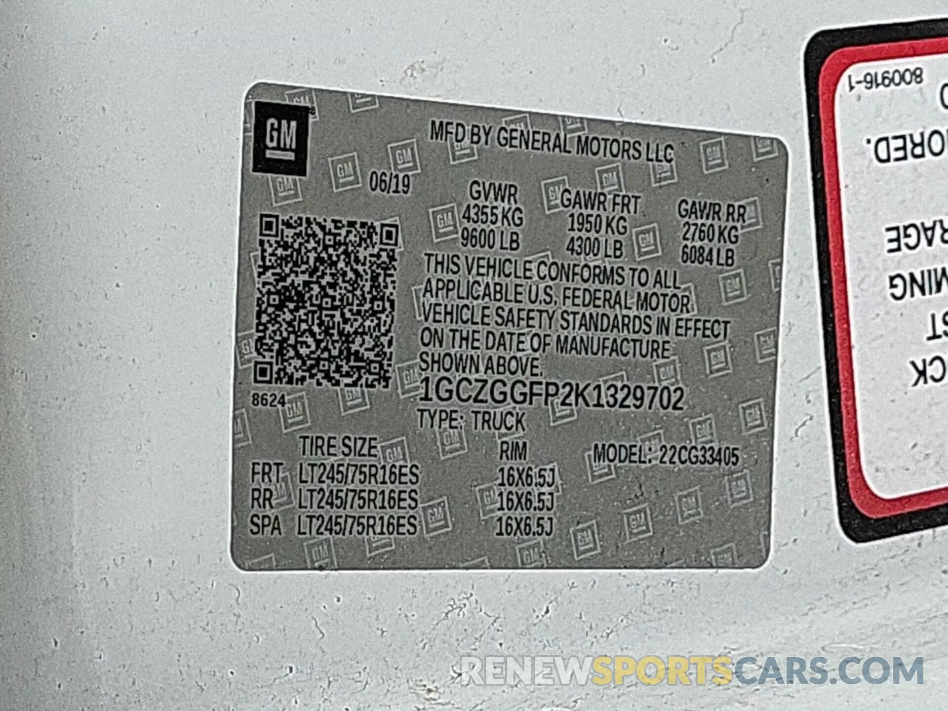 45 Photograph of a damaged car 1GCZGGFP2K1329702 CHEVROLET EXPRESS G3500 2019