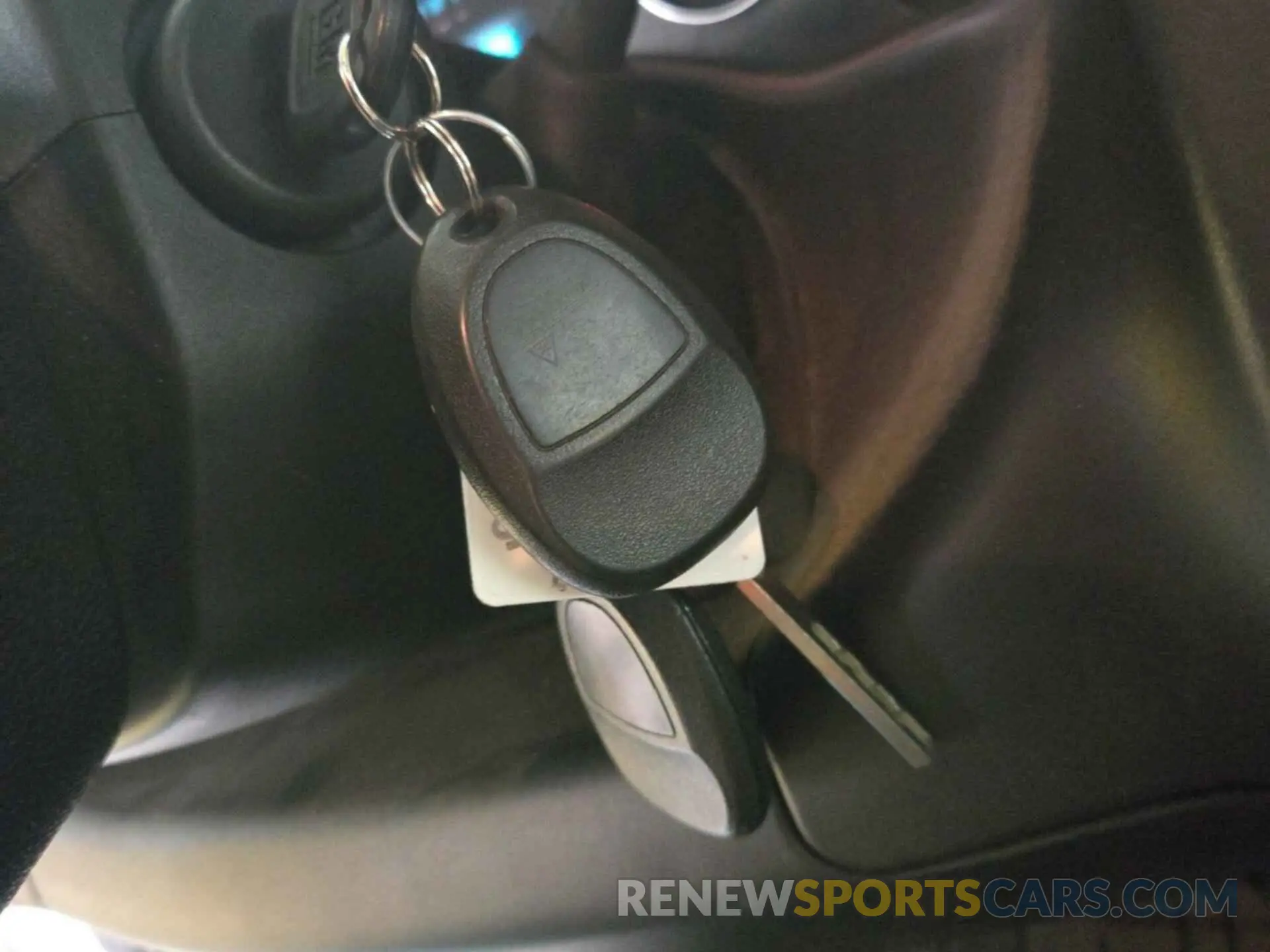 19 Photograph of a damaged car 1GCZGGFP8K1324939 CHEVROLET EXPRESS G3500 2019