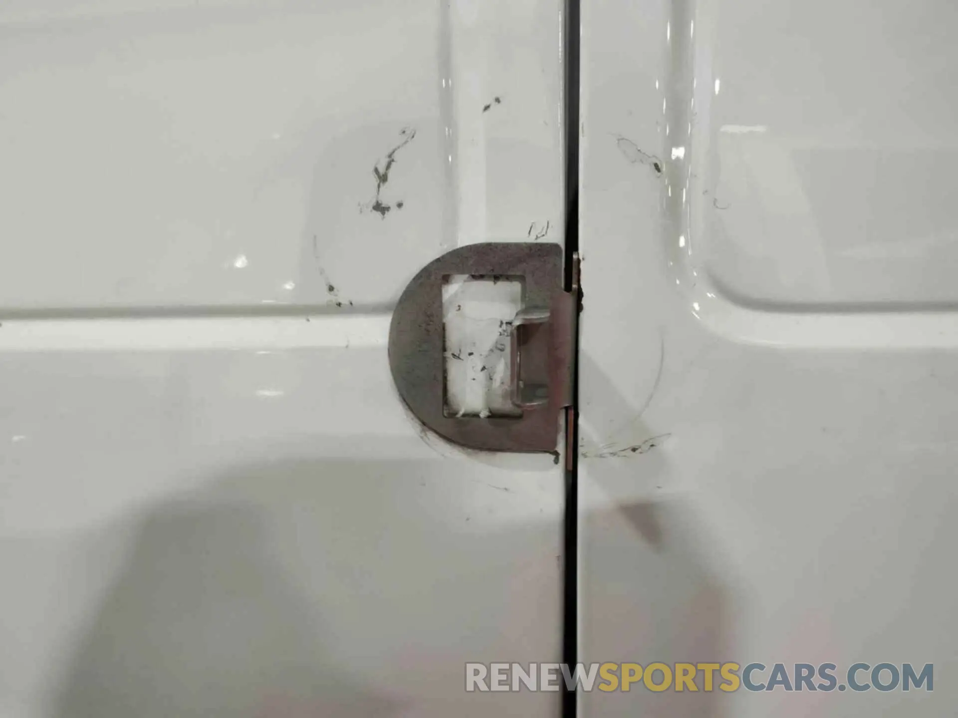 16 Photograph of a damaged car 1GCZGGF75M1167342 CHEVROLET EXPRESS G3500 2021