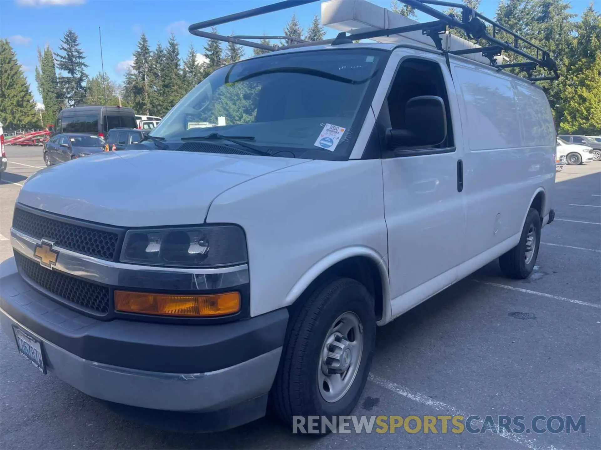 18 Photograph of a damaged car 1GCZGGF75M1167342 CHEVROLET EXPRESS G3500 2021