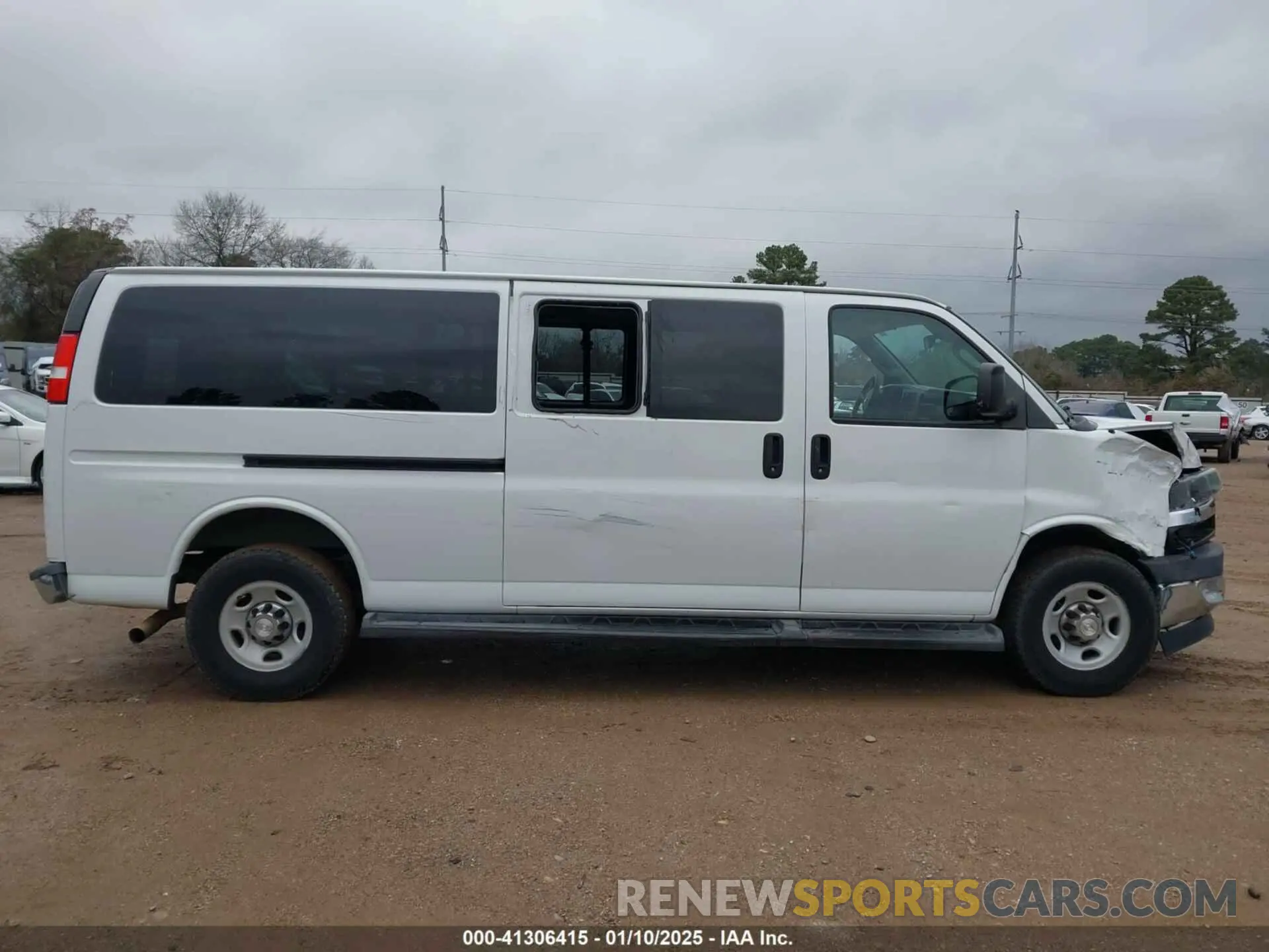 19 Photograph of a damaged car 1GAZGPFG4L1121251 CHEVROLET EXPRESS PASSENGER 2020