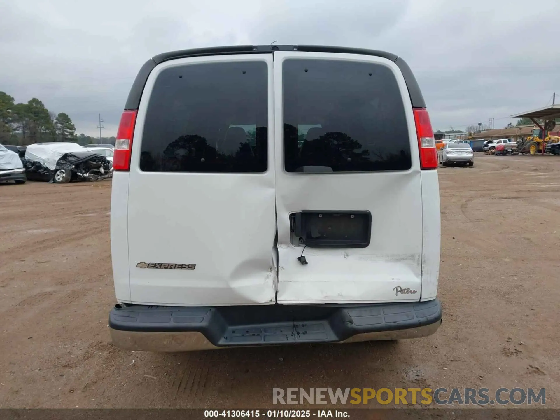 20 Photograph of a damaged car 1GAZGPFG4L1121251 CHEVROLET EXPRESS PASSENGER 2020