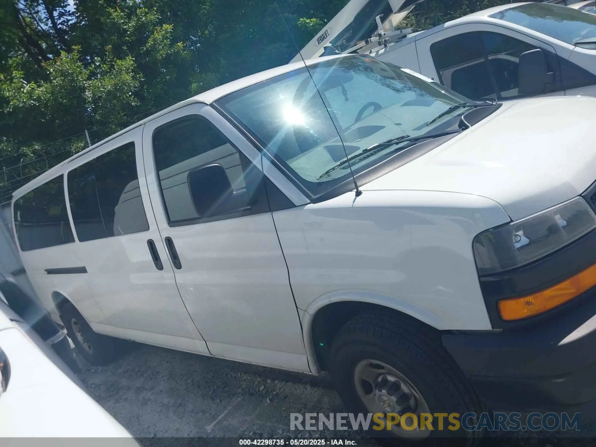 13 Photograph of a damaged car 1GAZGNFP7P1133565 CHEVROLET EXPRESS PASSENGER 2023